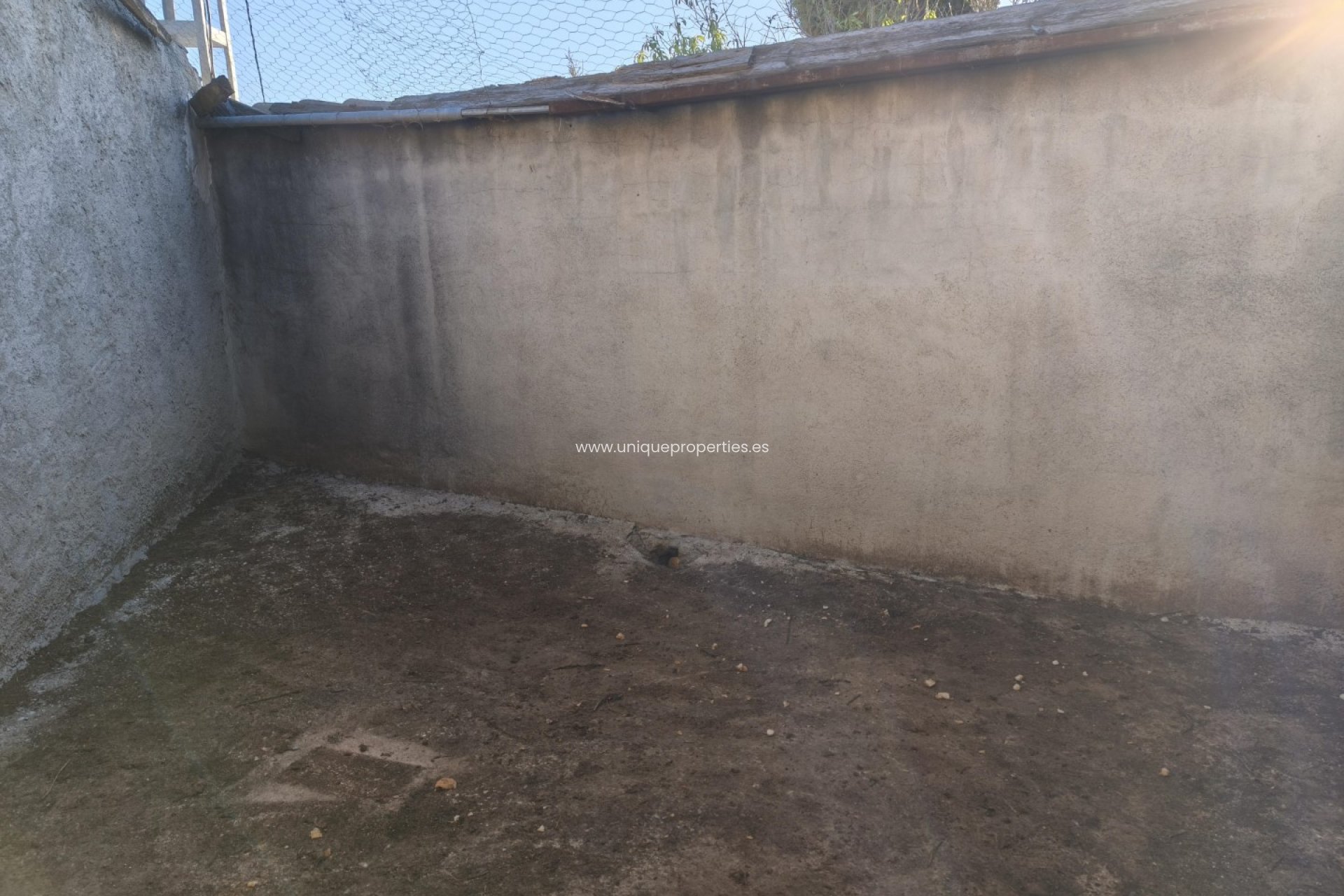 Reventa - Cortijo -
Somontin