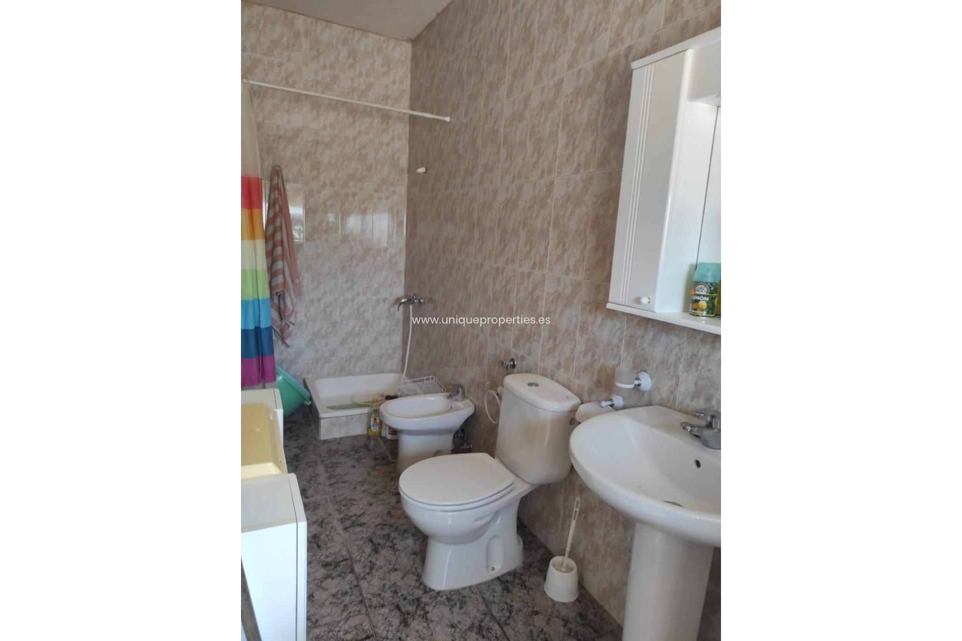 Reventa - Cortijo -
Tijola