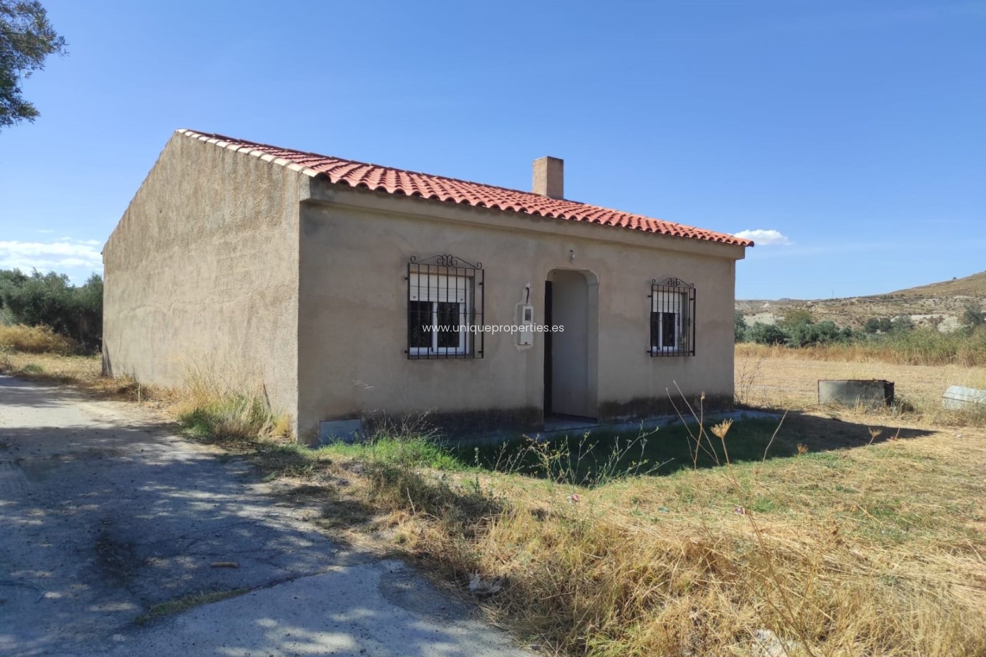 Reventa - Cortijo -
Tijola