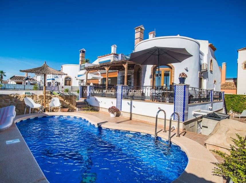 Reventa - House -
Algorfa - ALGORFA