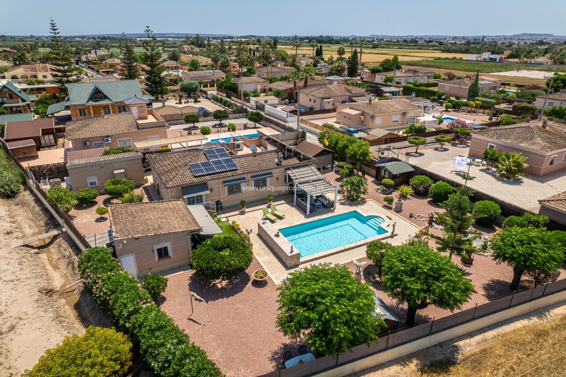 Reventa - House -
CATRAL - Catral