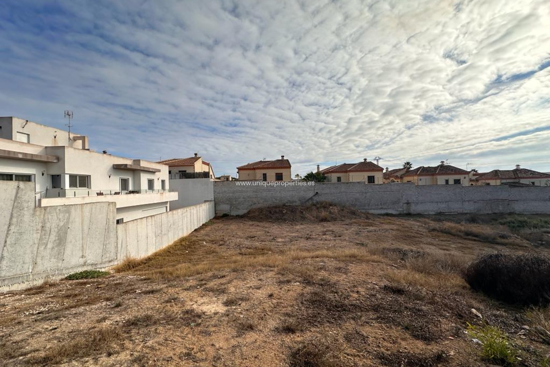 Reventa - Land -
La Marina - LA MARINA