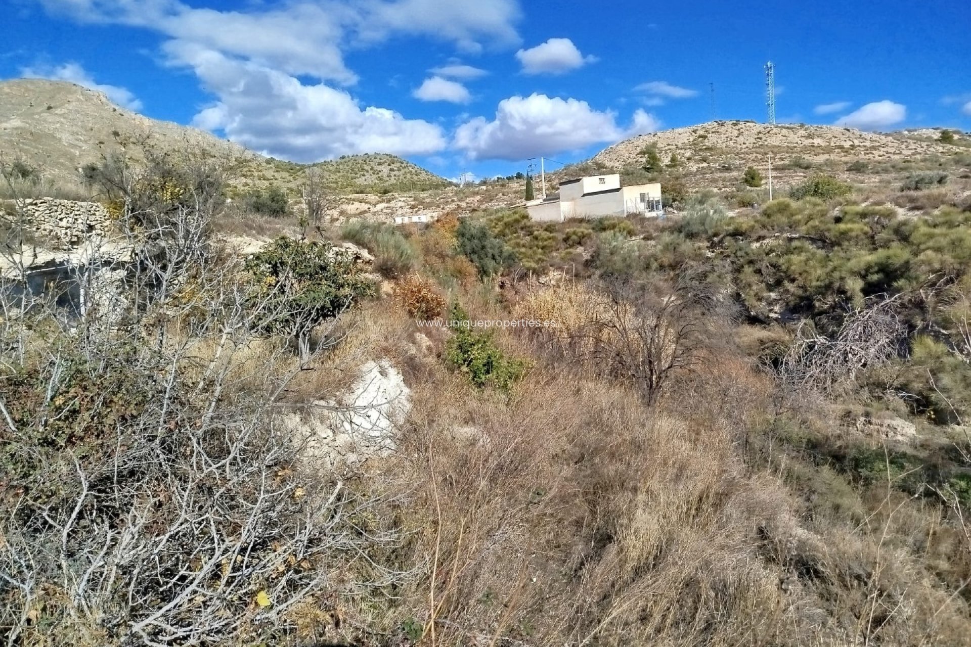 Reventa - Land -
Lucar