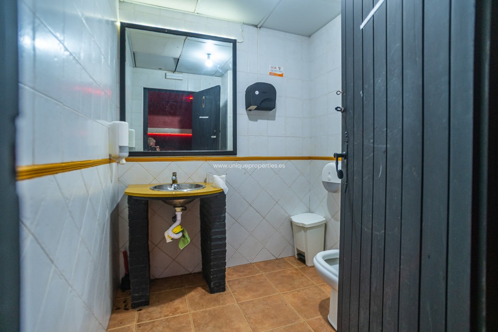 Reventa - Local -
San Javier - Santiago de la Ribera