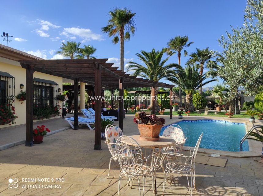 Reventa - Villa -
Armuna de Almanzora