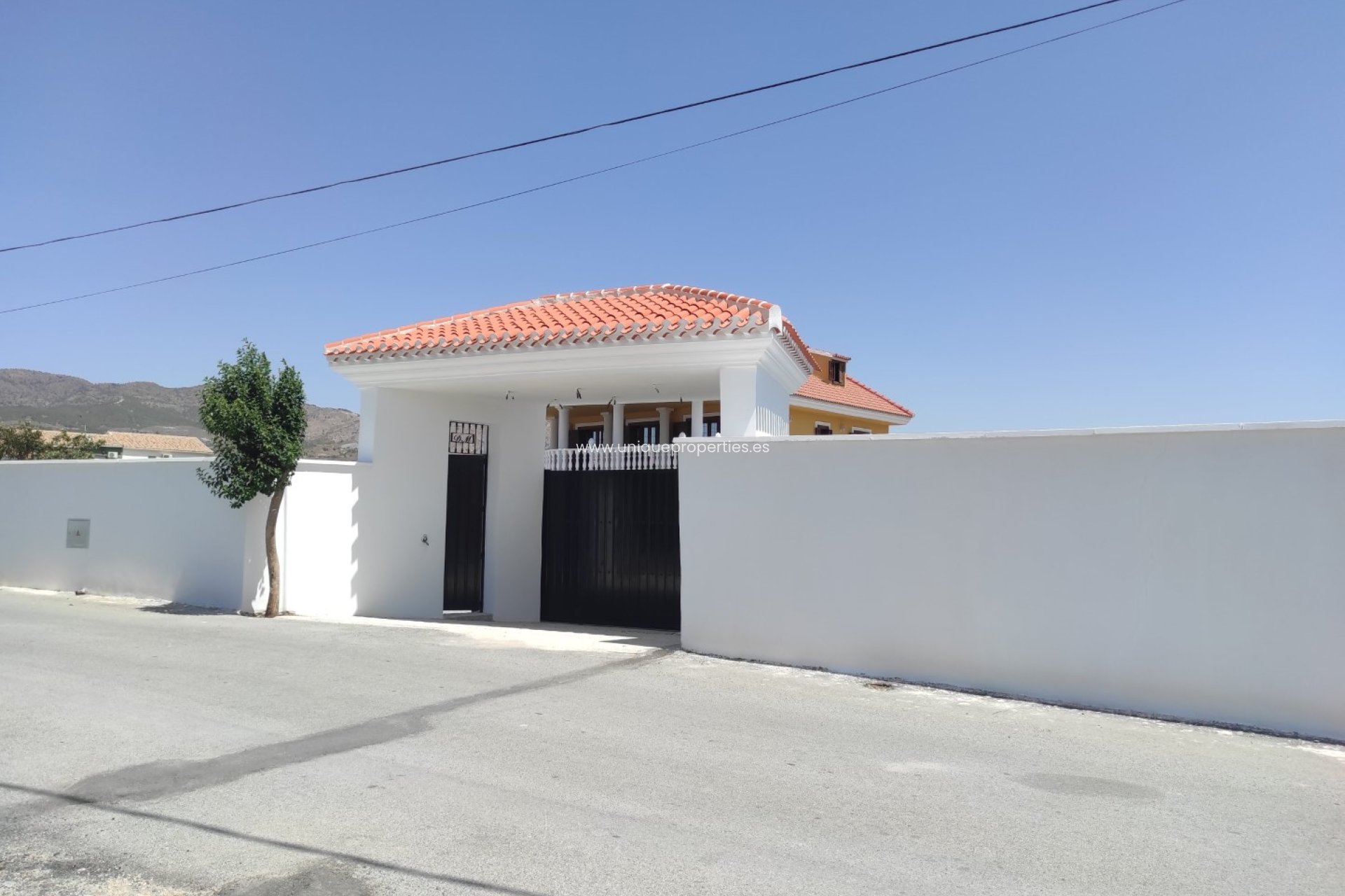 Reventa - Villa -
Cela