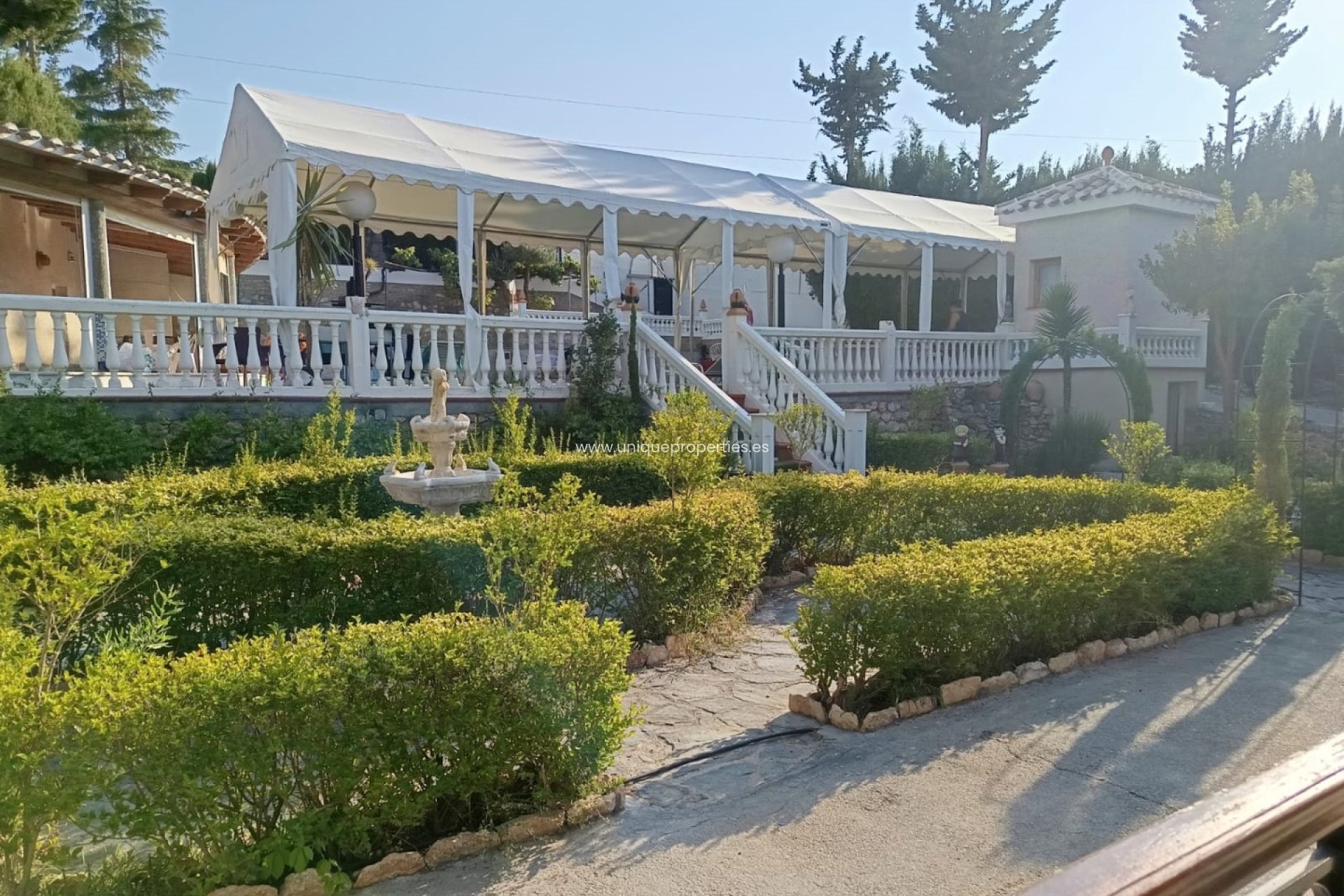 Reventa - Villa -
Cullar de Baza