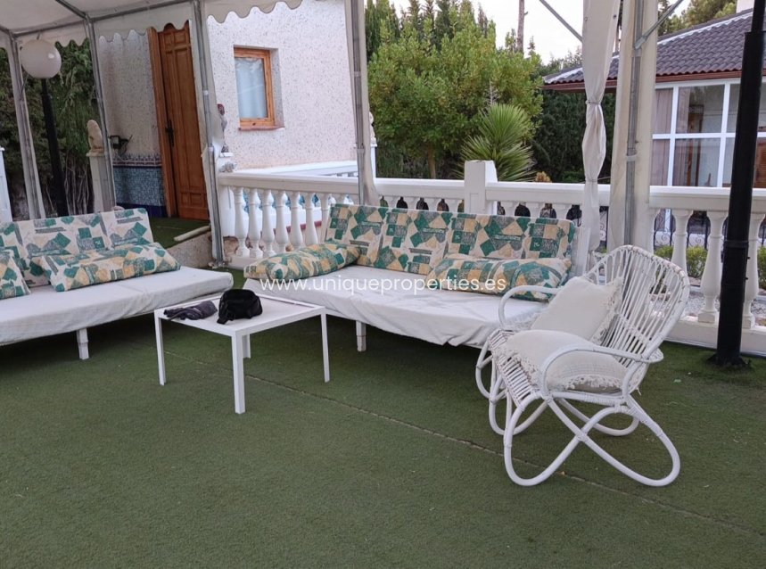 Reventa - Villa -
Cullar de Baza