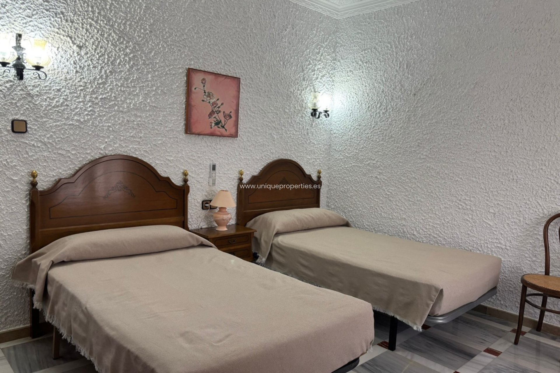 Reventa - Villa -
Cullar de Baza