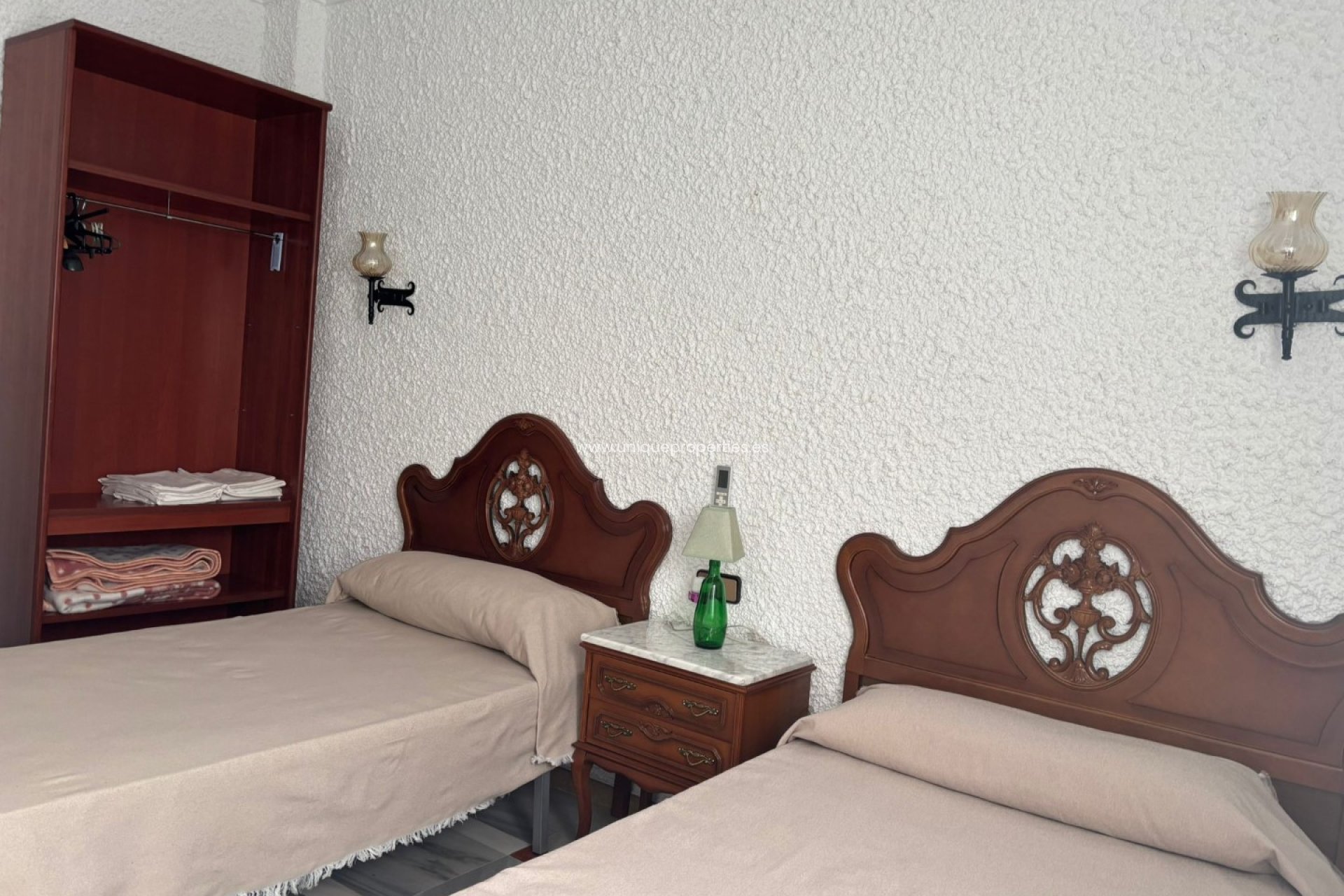 Reventa - Villa -
Cullar de Baza