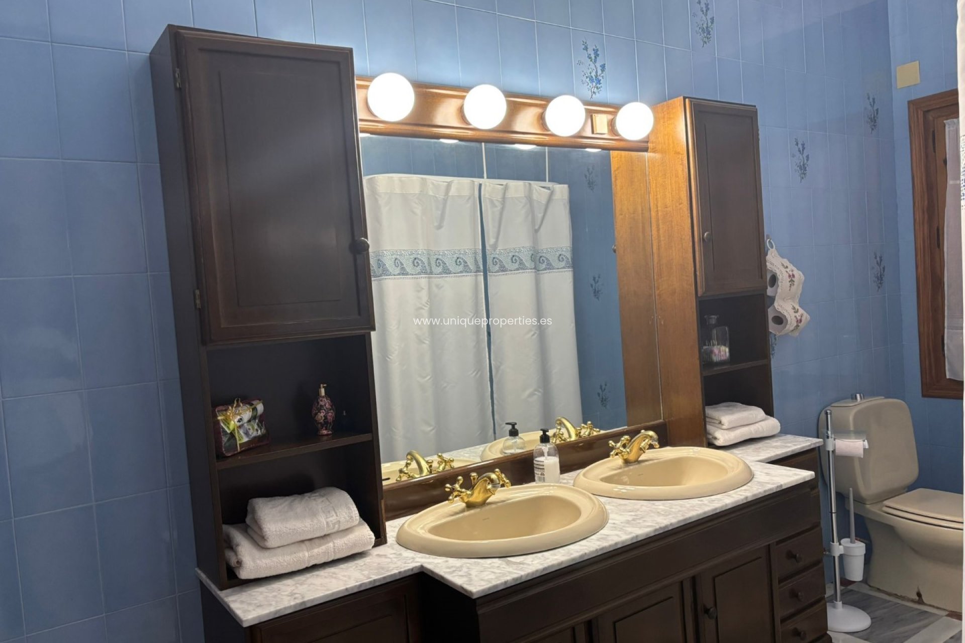 Reventa - Villa -
Cullar de Baza