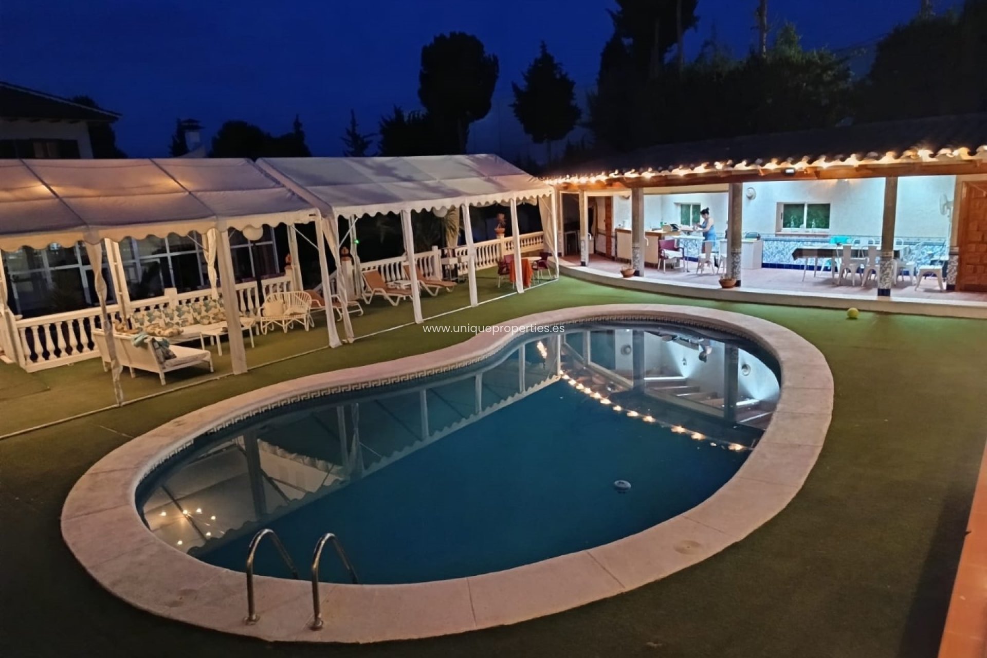 Reventa - Villa -
Cullar de Baza