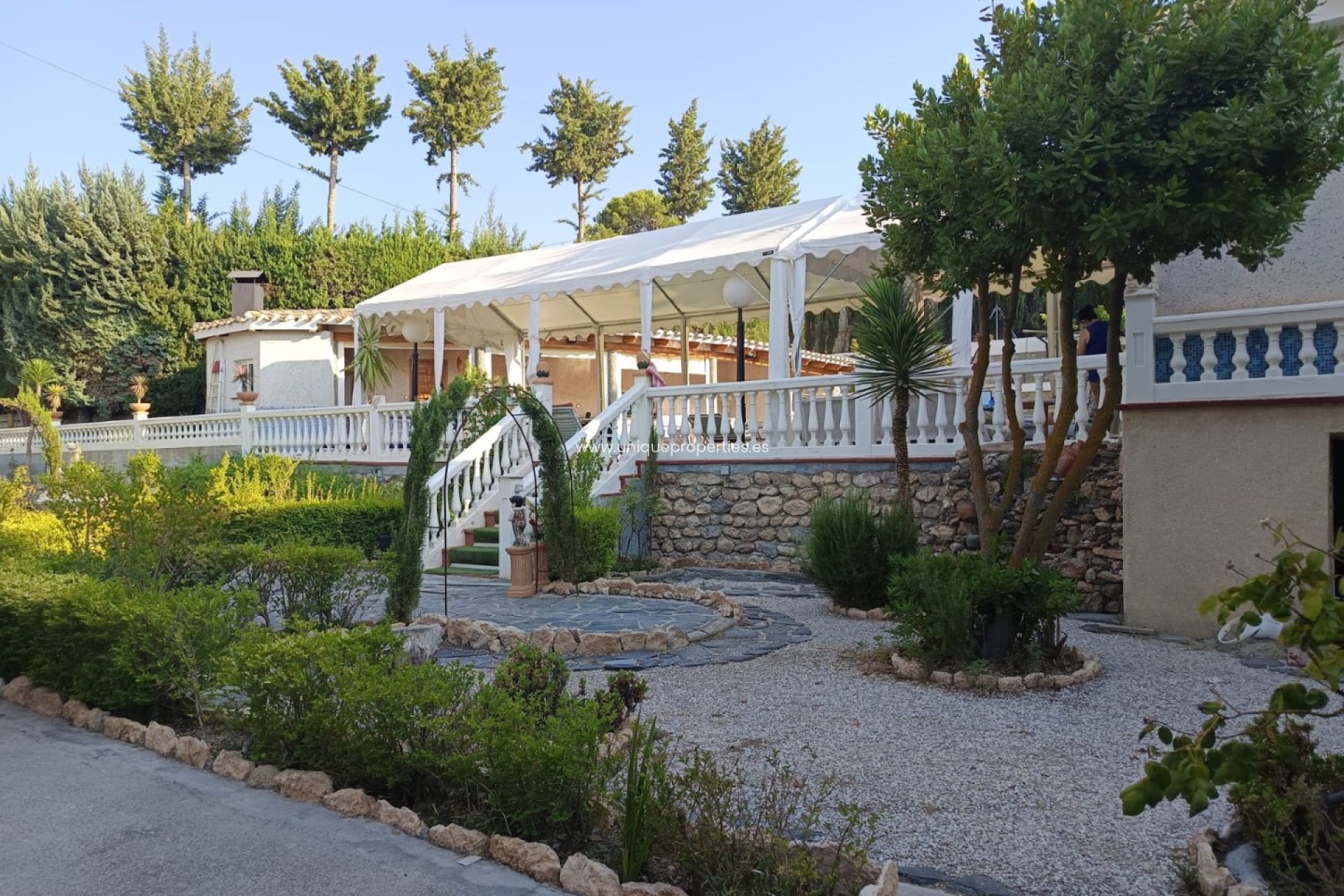 Reventa - Villa -
Cullar de Baza