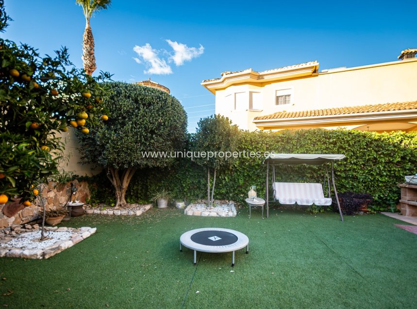 Reventa - Villa -
Orihuela - Benferri