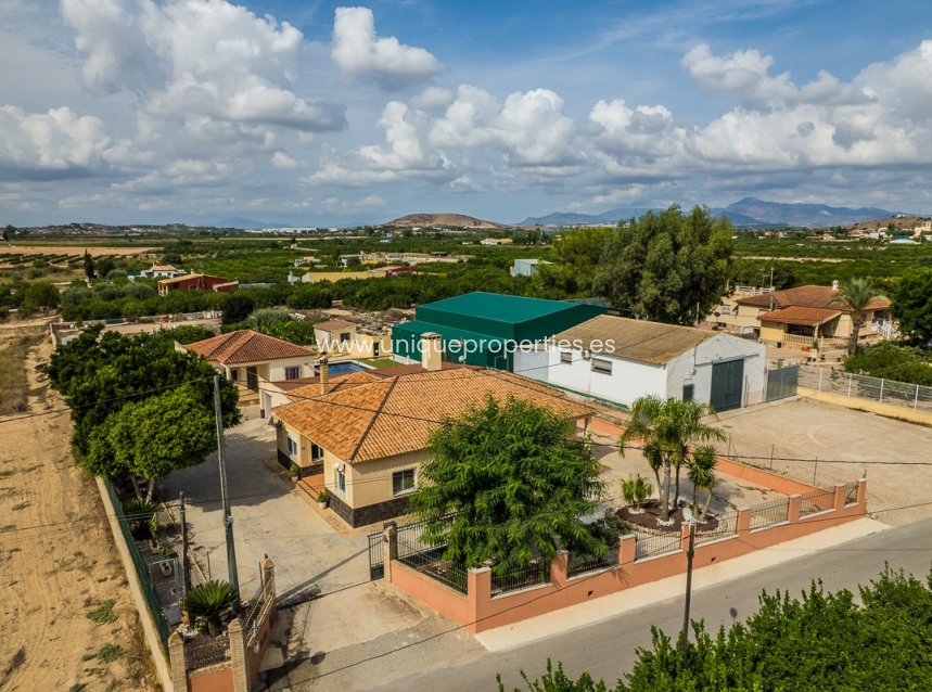 Reventa - Villa -
Orihuela - La Matanza