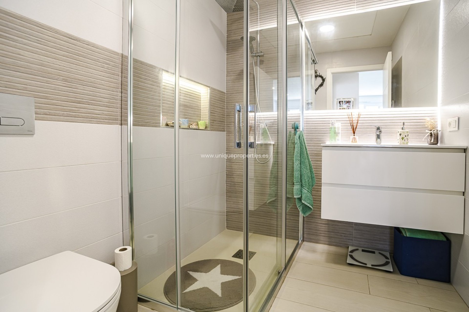 Reventa - Villa -
Pilar de la Horadada