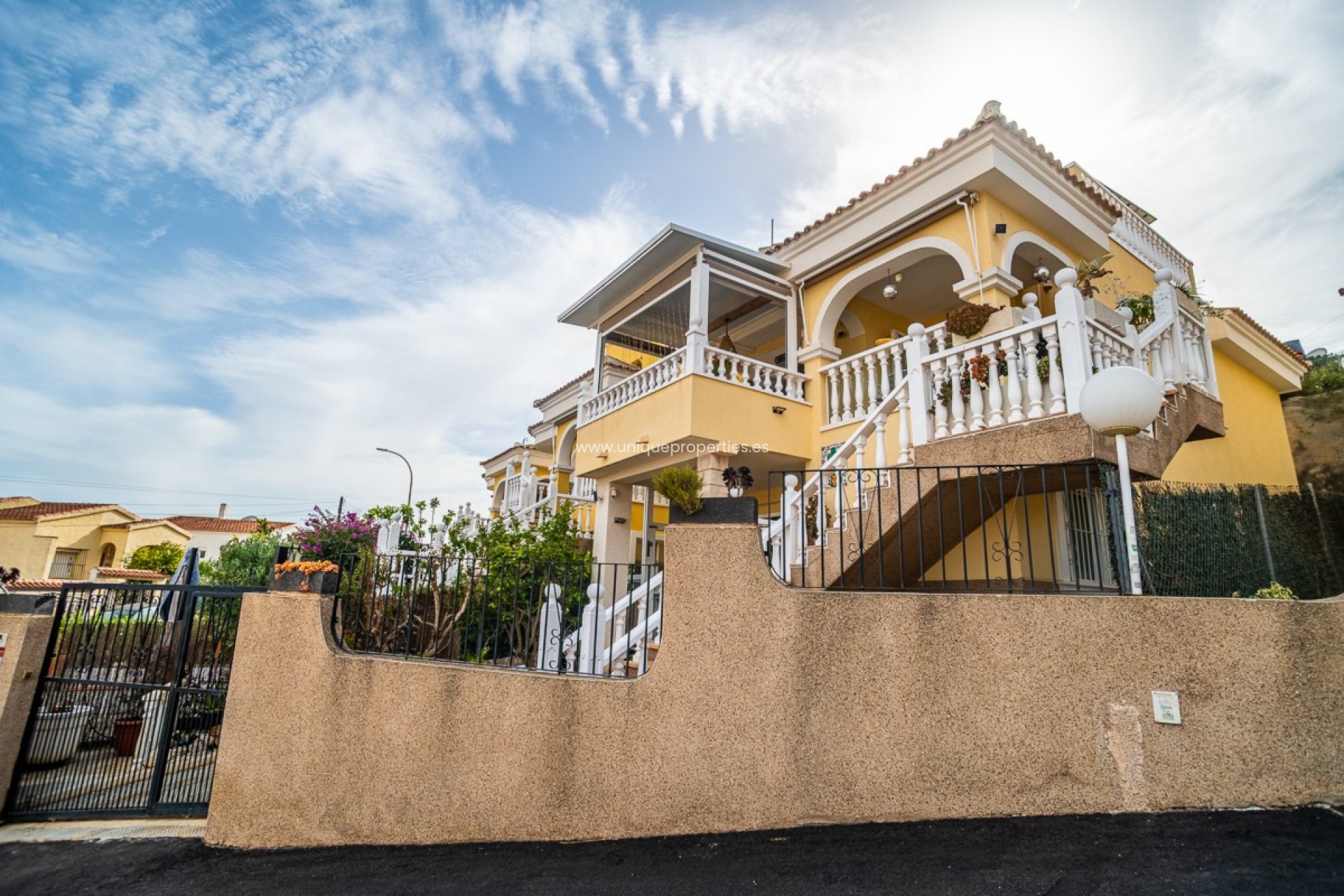 Reventa - Villa -
San Fulgencio - urb.la marina