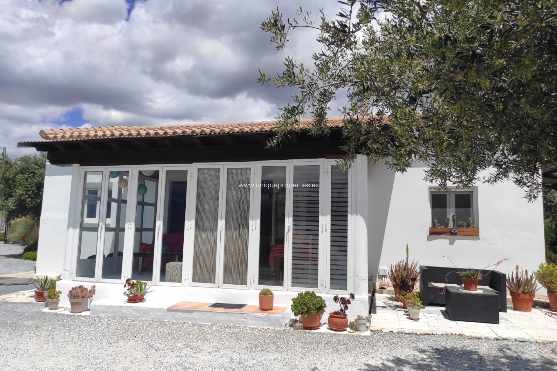 Reventa - Villa -
Somontin