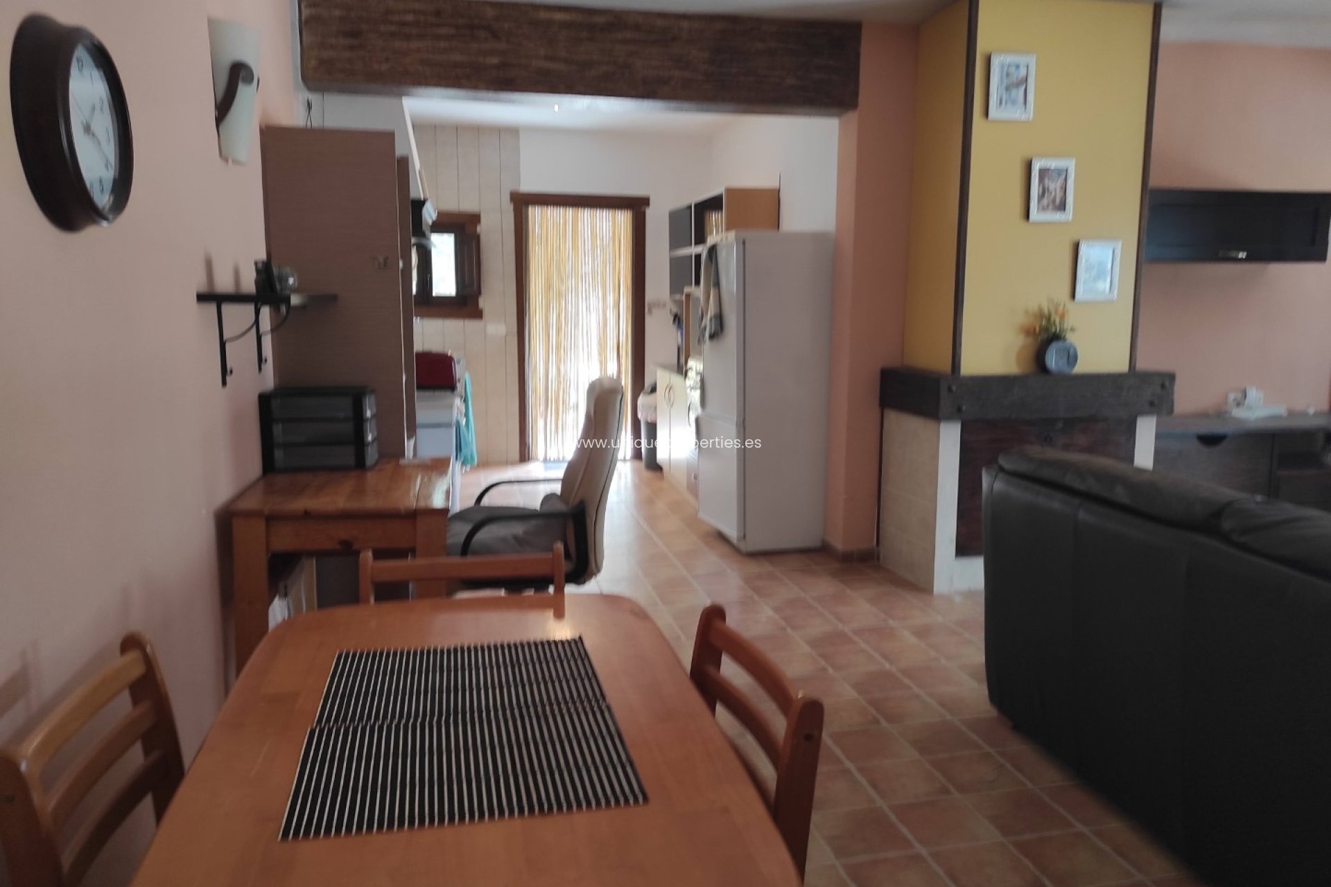 Reventa - Villa -
Somontin