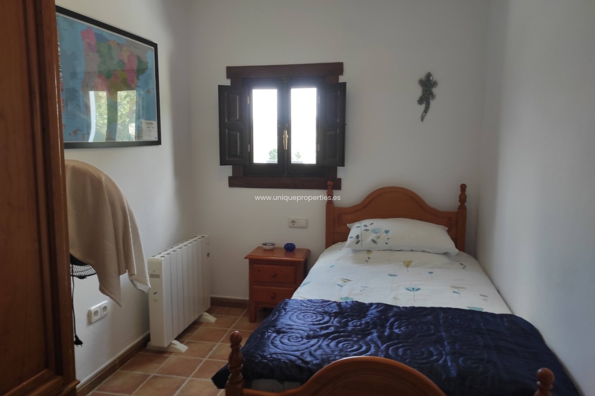 Reventa - Villa -
Somontin