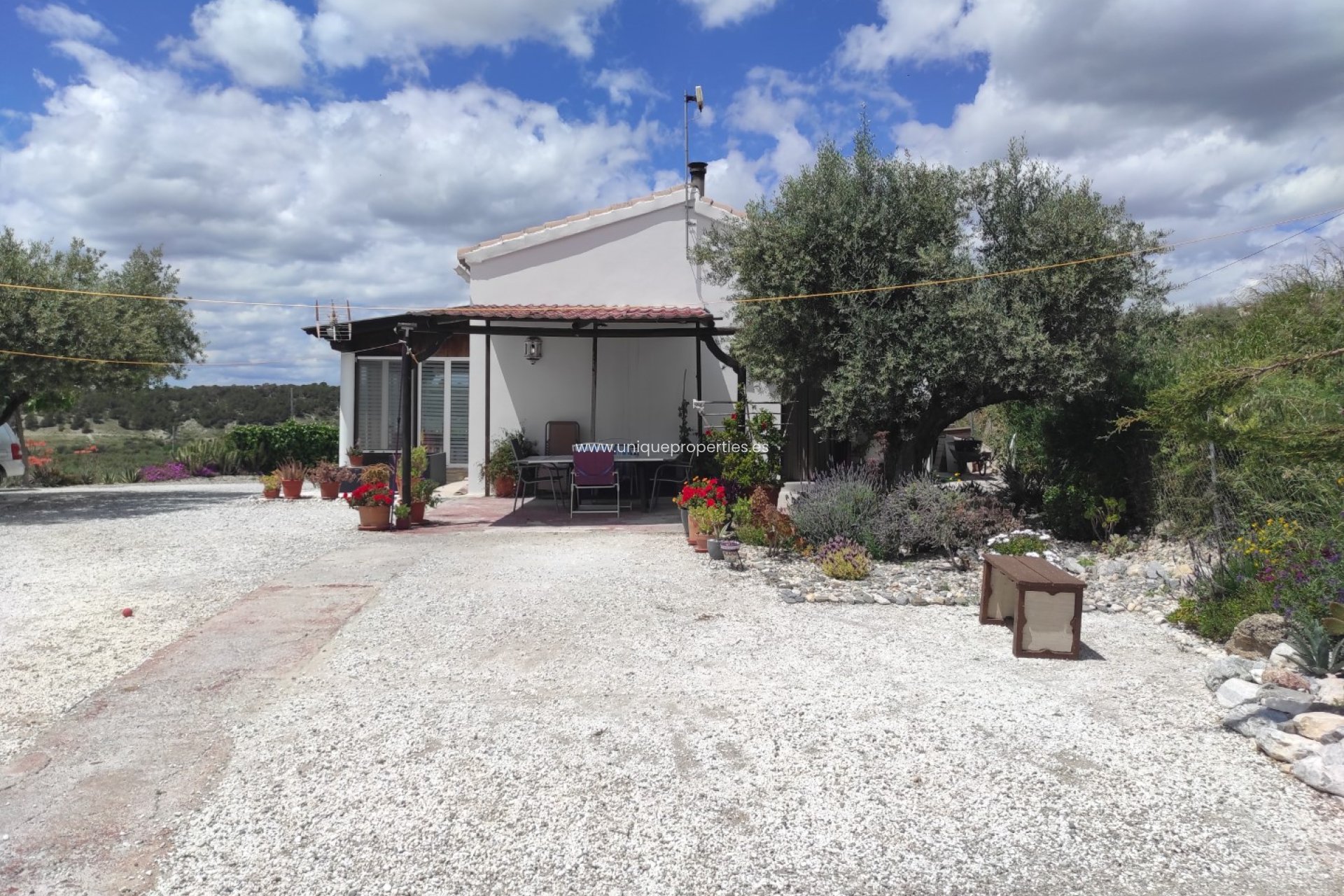 Reventa - Villa -
Somontin