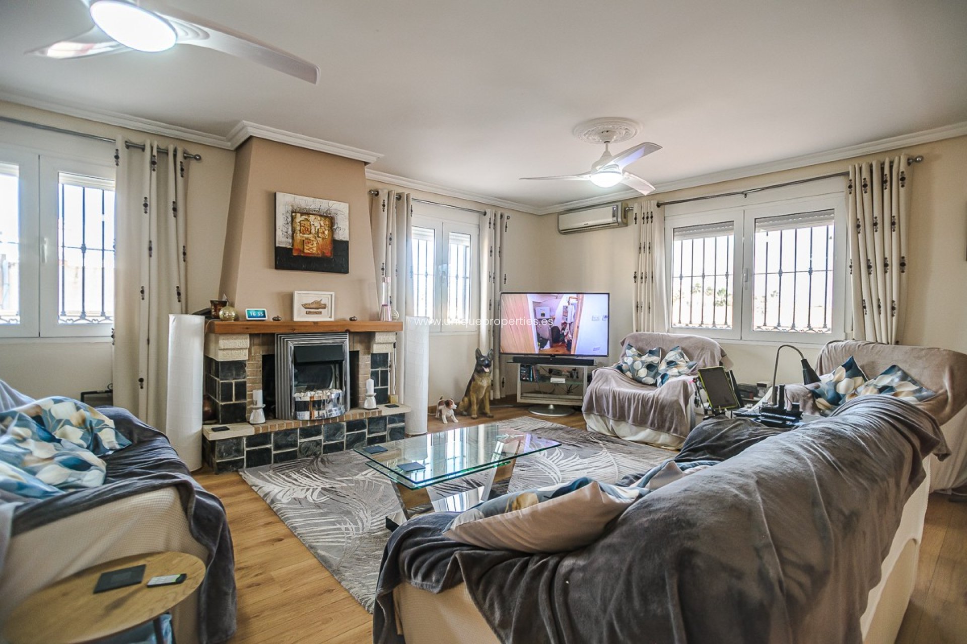 Reventa - Villa -
Torrevieja - LOS BALCONES - LOS ALTOS