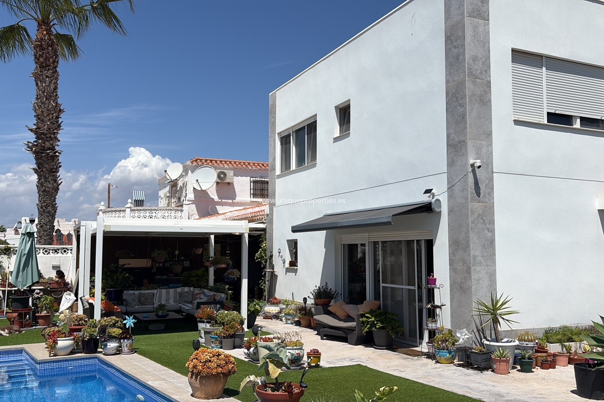 Reventa - Villa -
Torrevieja - Torreta - Florida