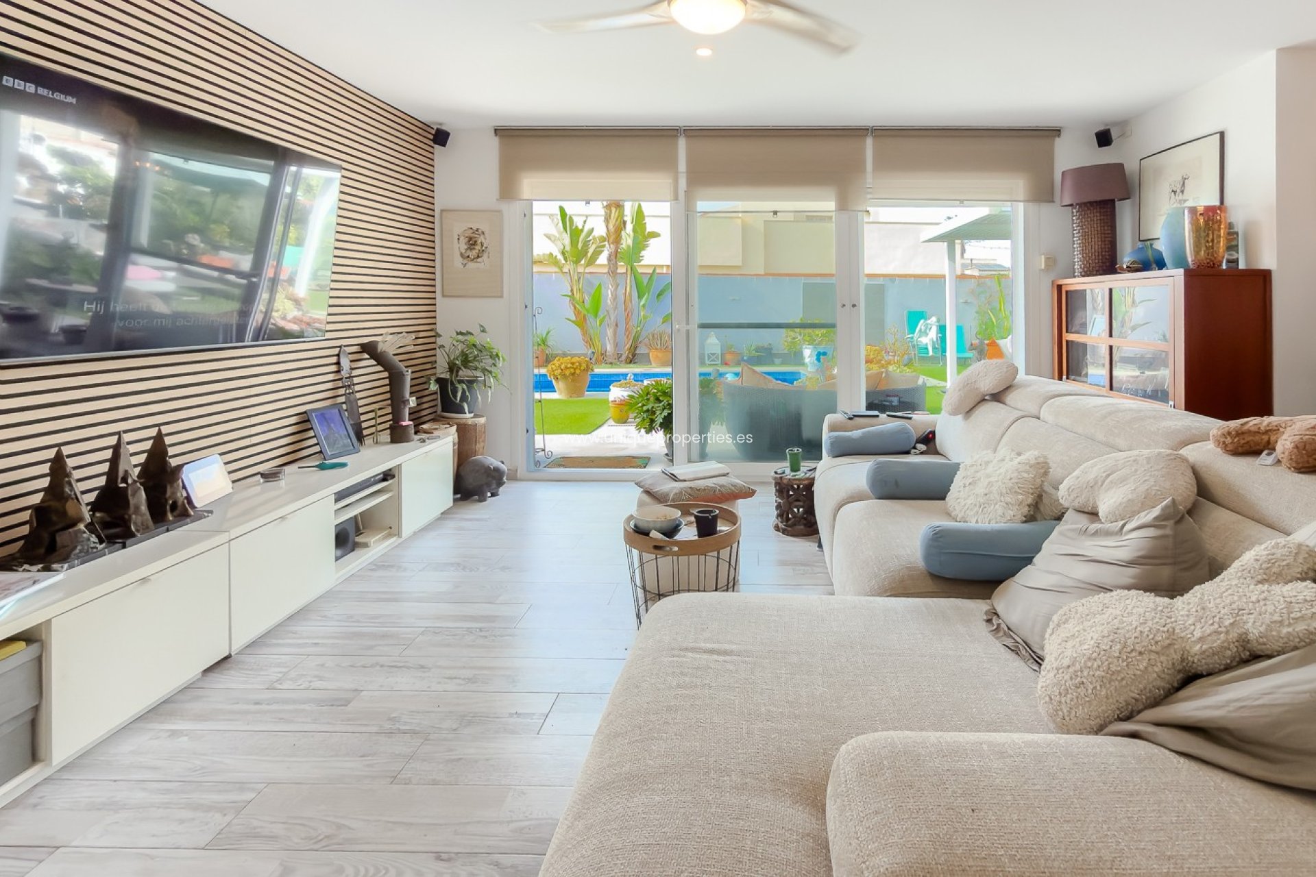 Reventa - Villa -
Torrevieja - Torreta - Florida