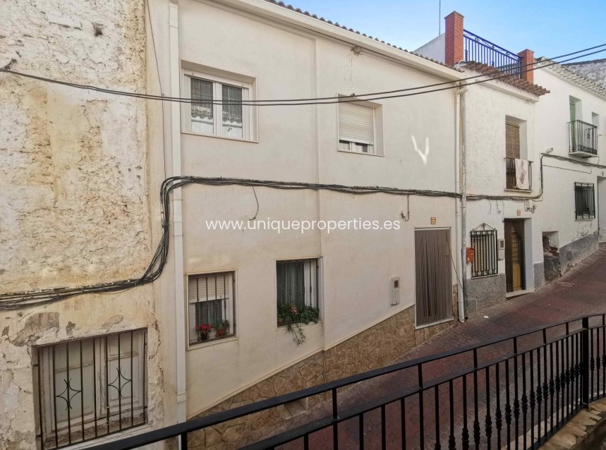 Reventa - Village House -
Albanchez