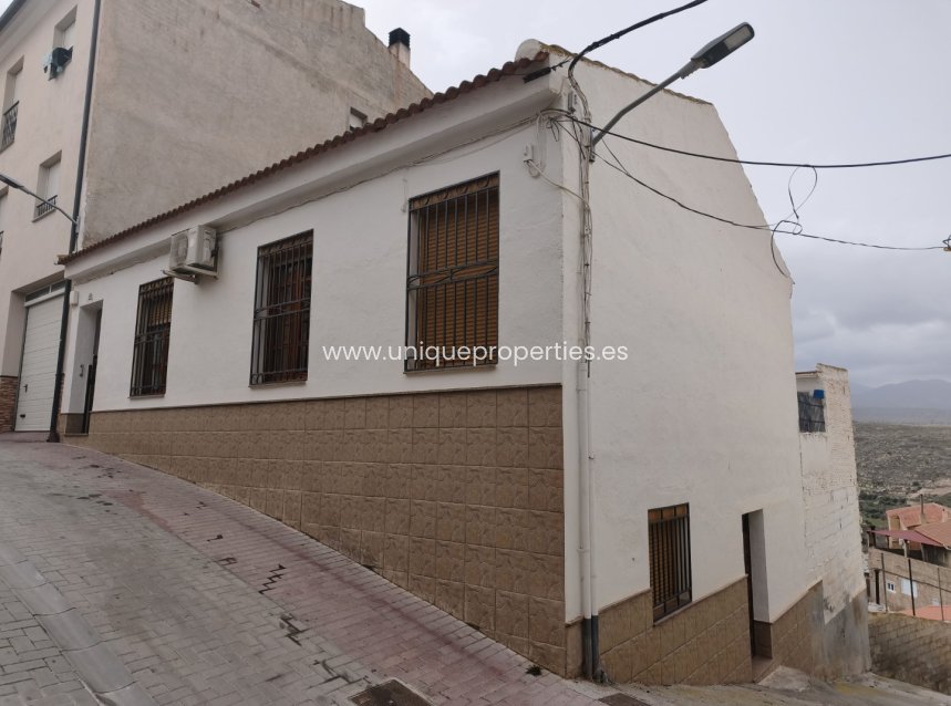 Reventa - Village House -
Caniles