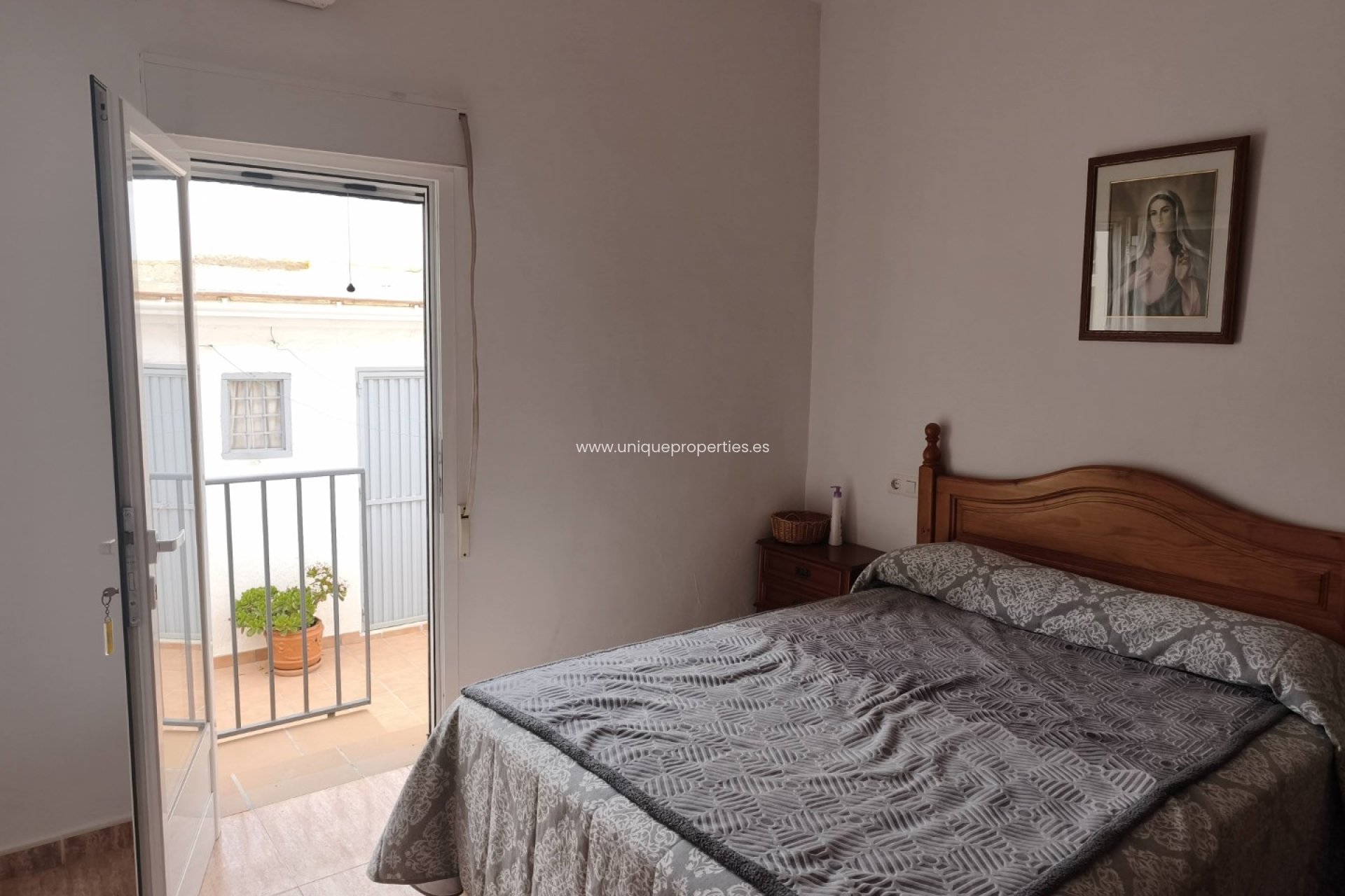 Reventa - Village House -
Caniles