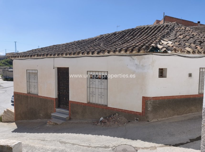 Reventa - Village House -
Caniles