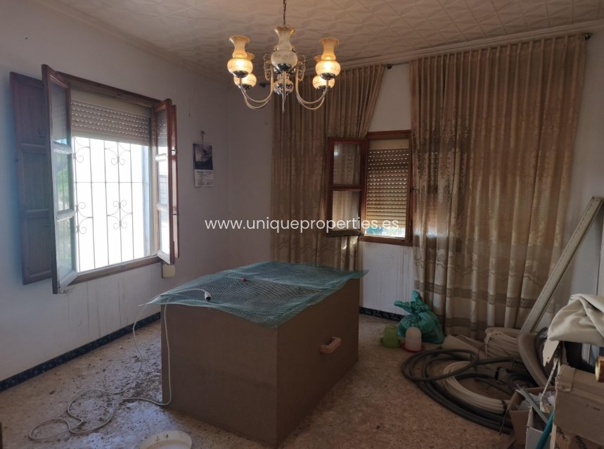 Reventa - Village House -
Caniles