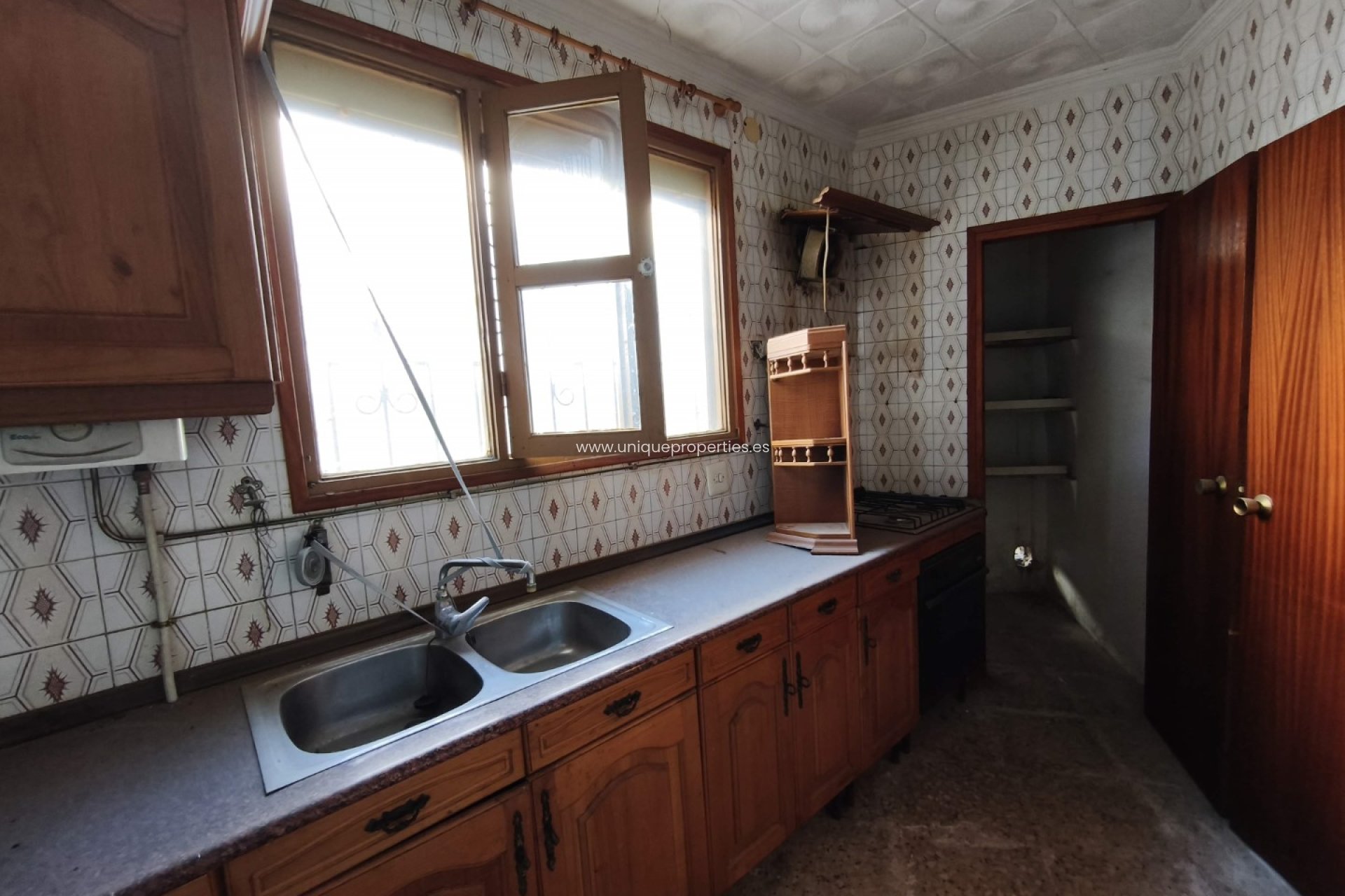 Reventa - Village House -
Caniles