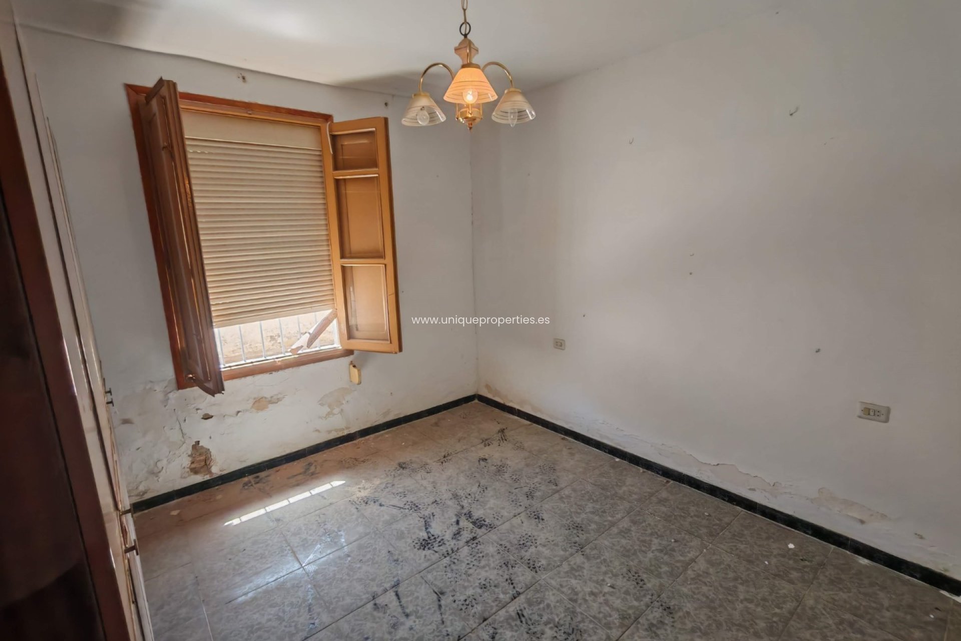 Reventa - Village House -
Caniles