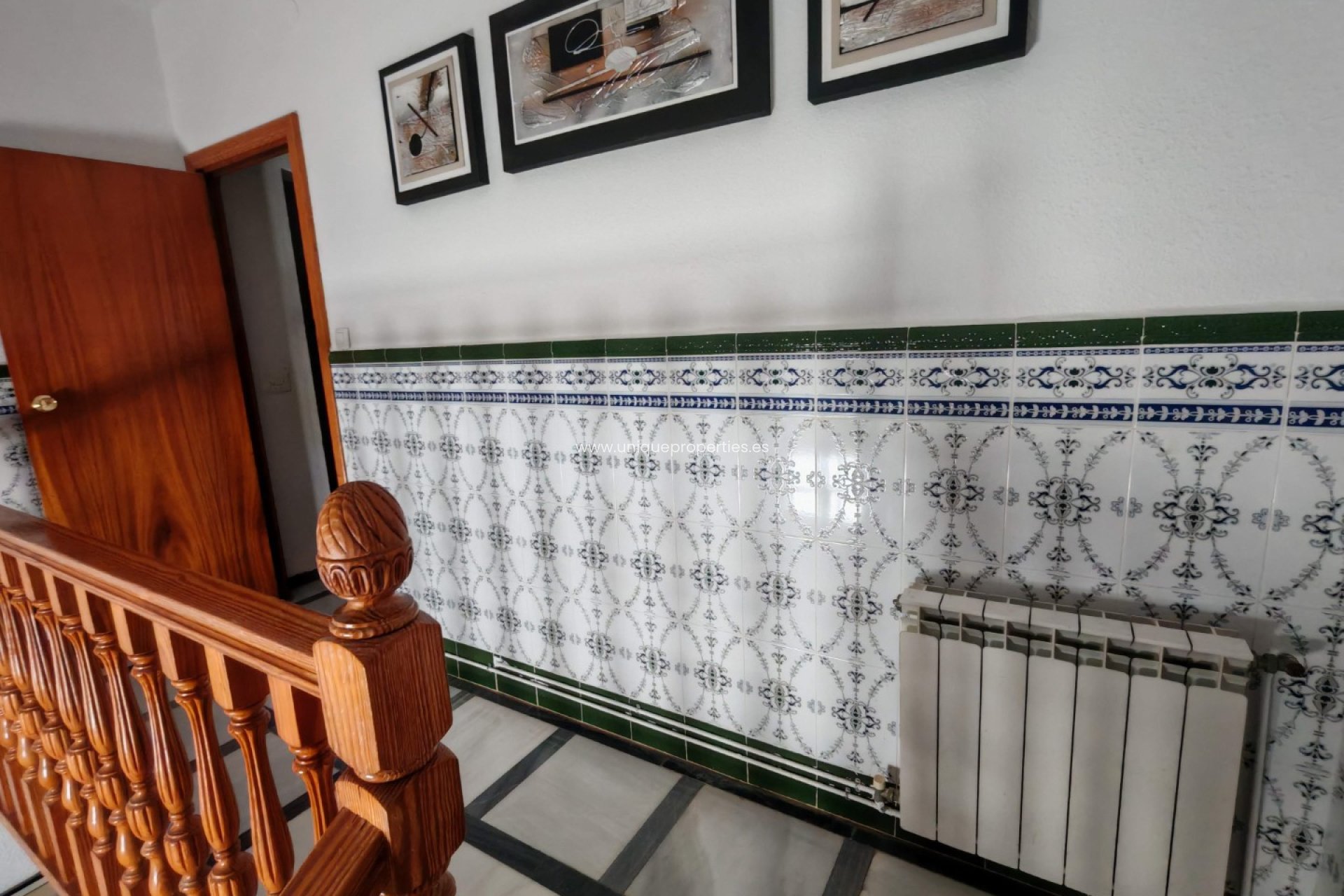 Reventa - Village House -
Cantoria