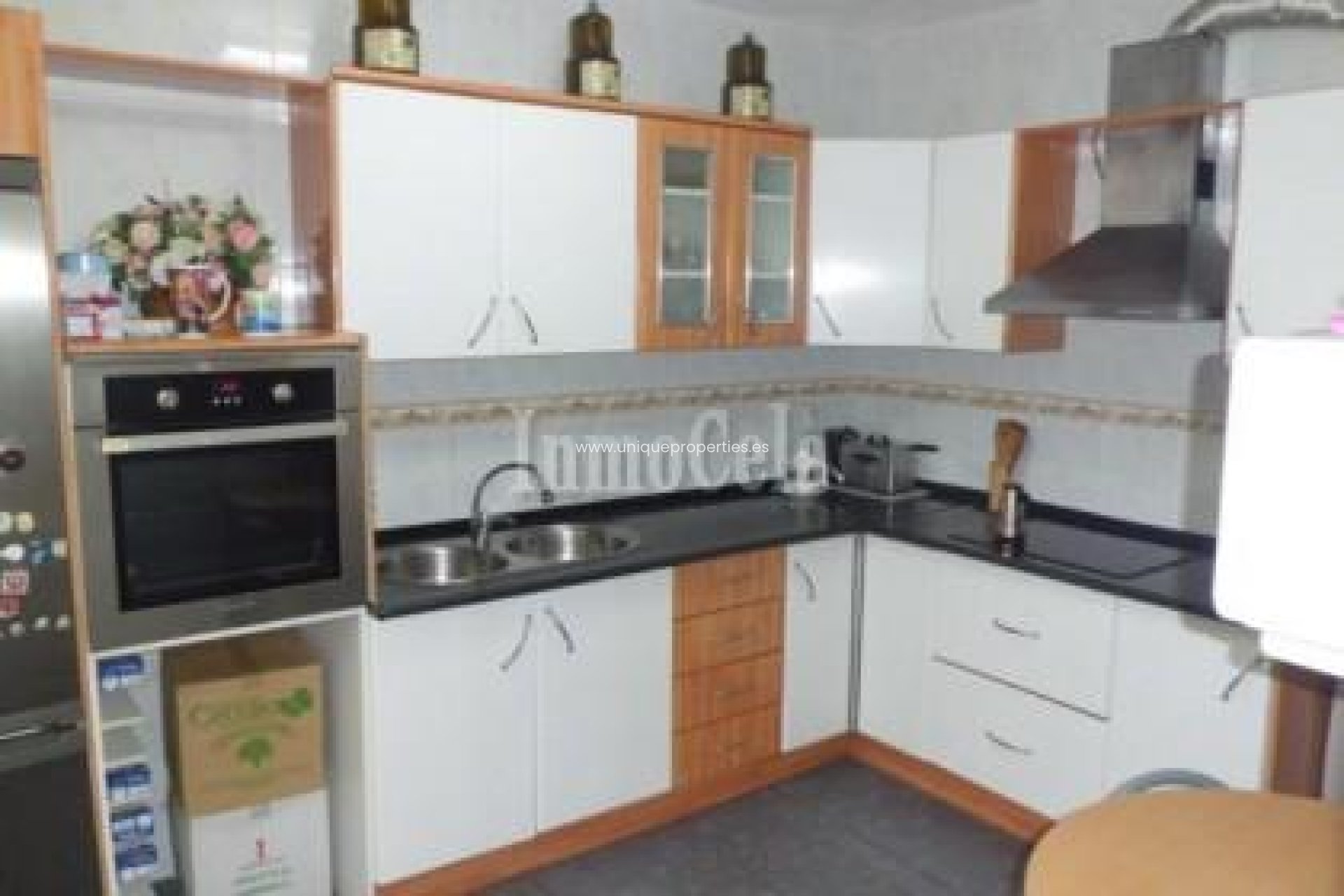 Reventa - Village House -
Cela