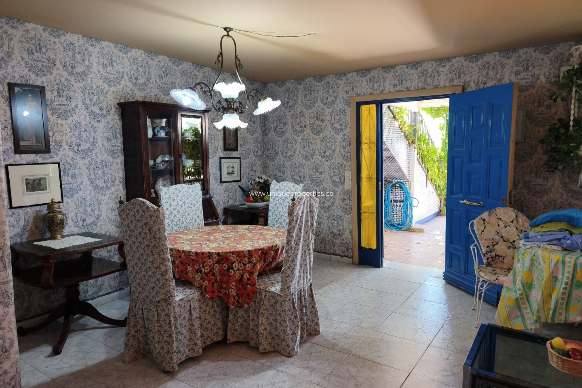 Reventa - Village House -
Cela