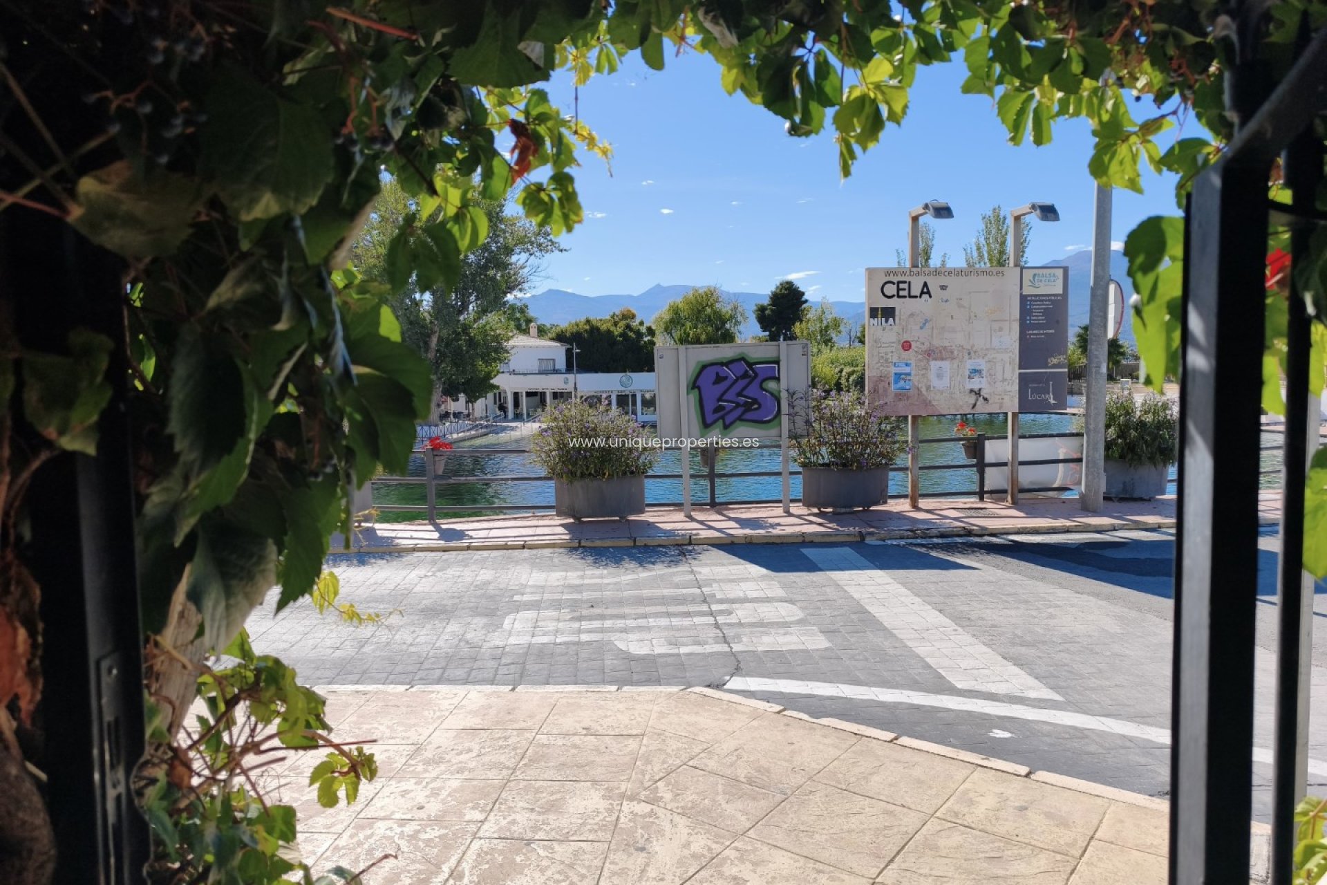 Reventa - Village House -
Cela