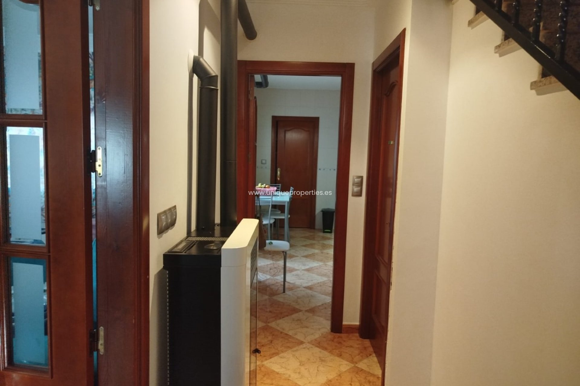 Reventa - Village House -
Fines