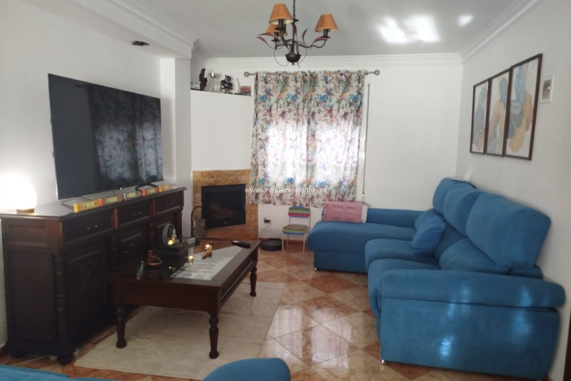 Reventa - Village House -
Fines