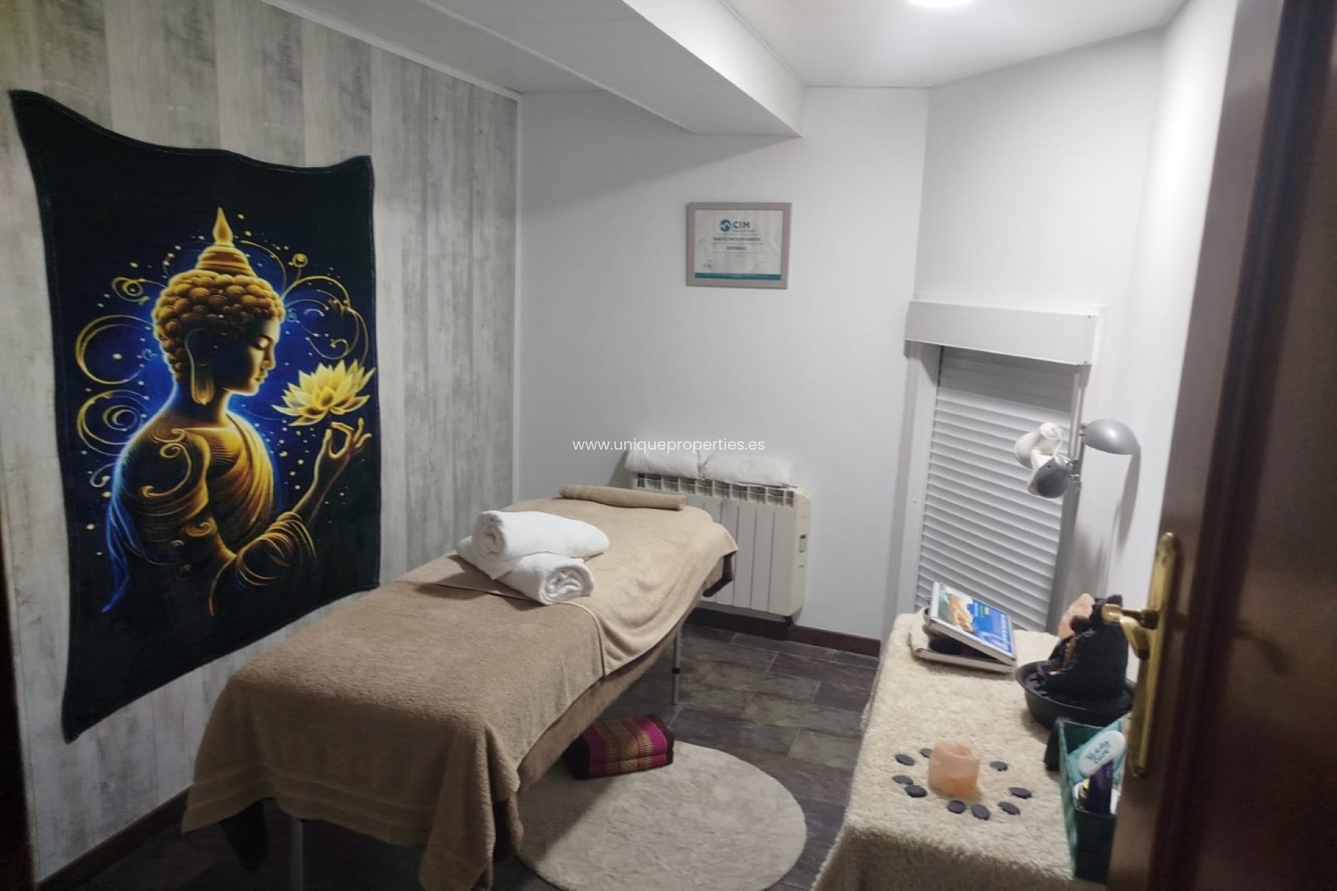 Reventa - Village House -
Fines