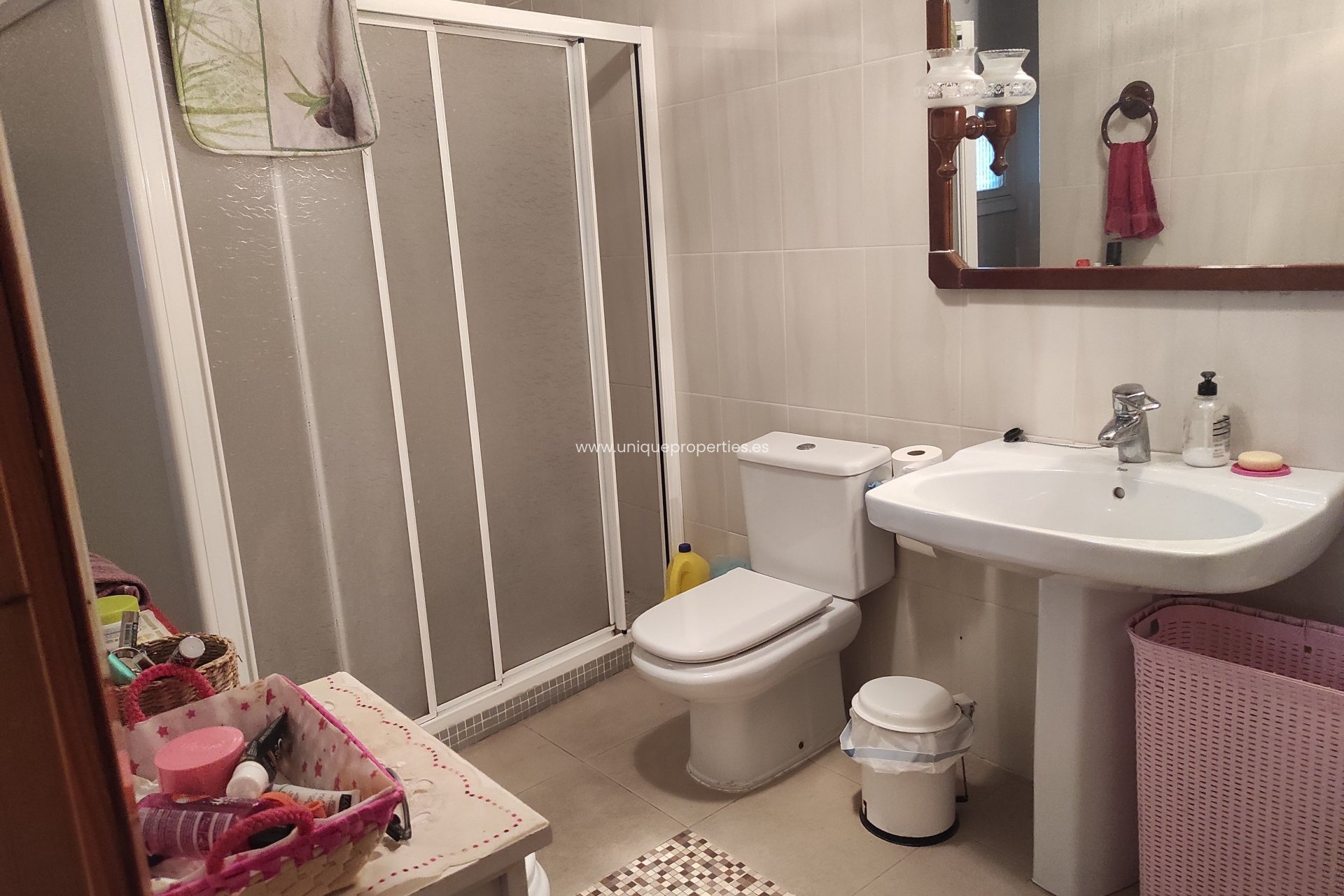 Reventa - Village House -
Lucar