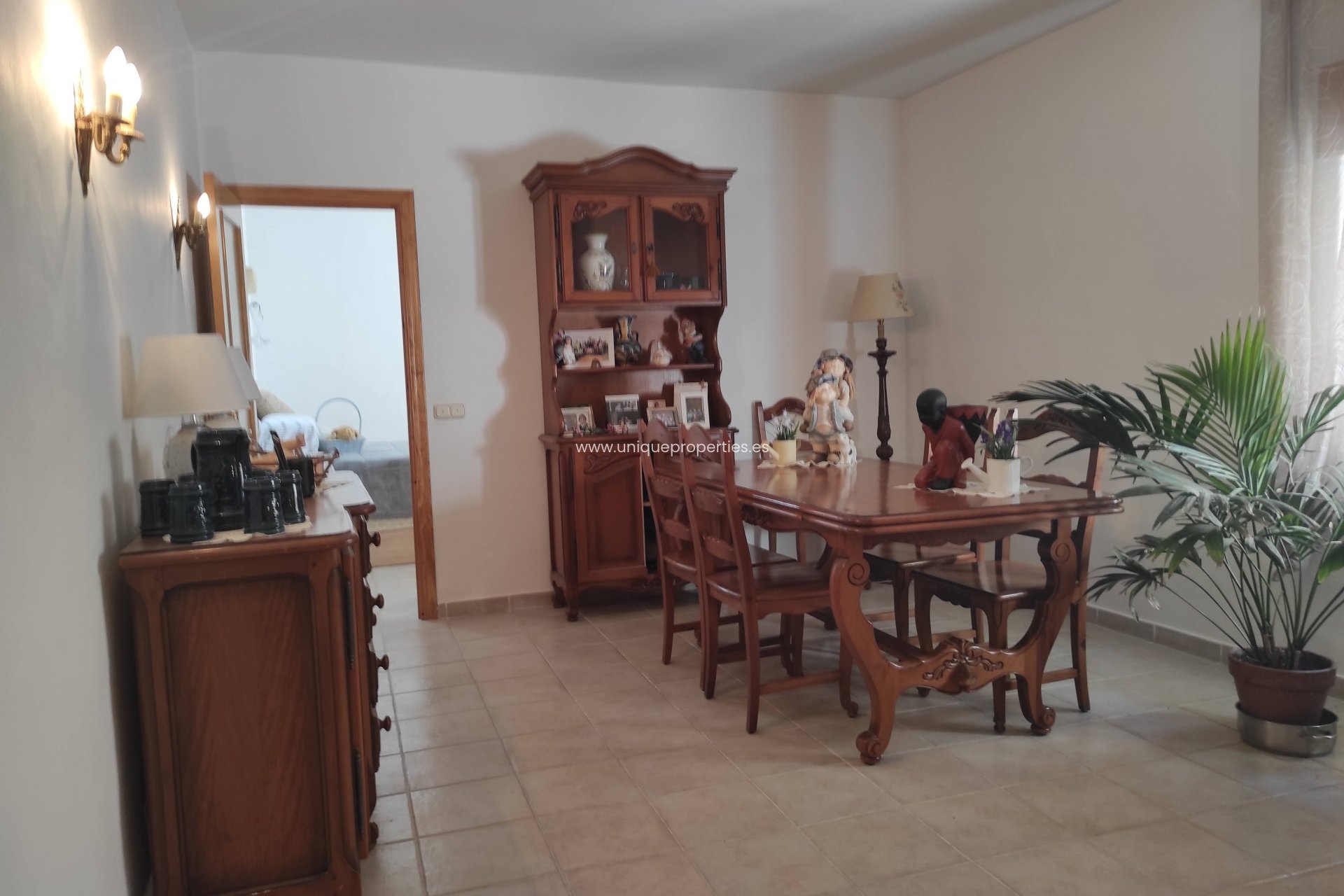 Reventa - Village House -
Lucar