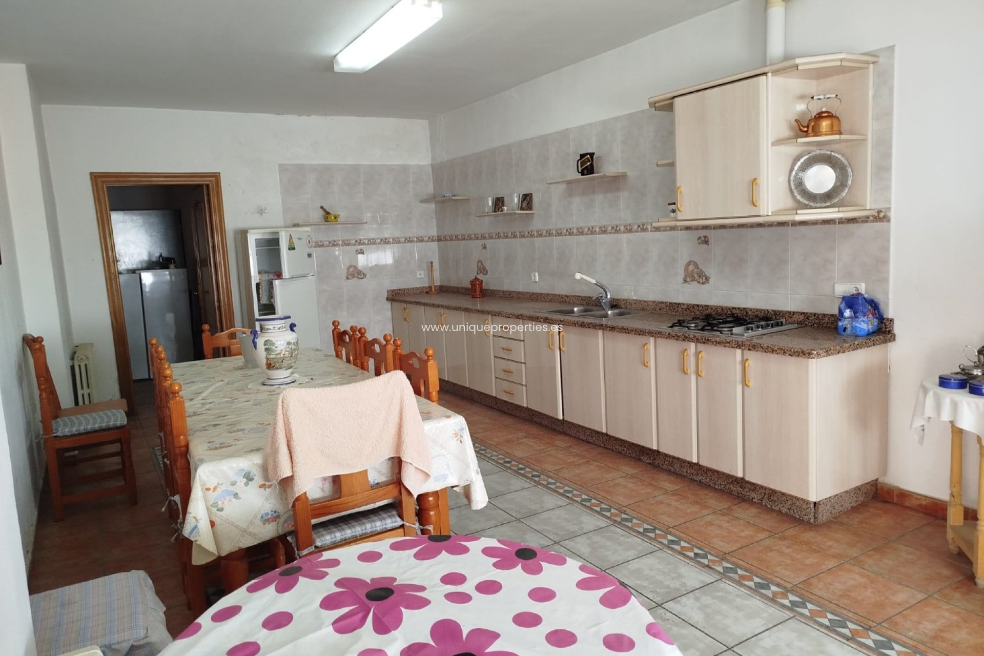 Reventa - Village House -
Lucar