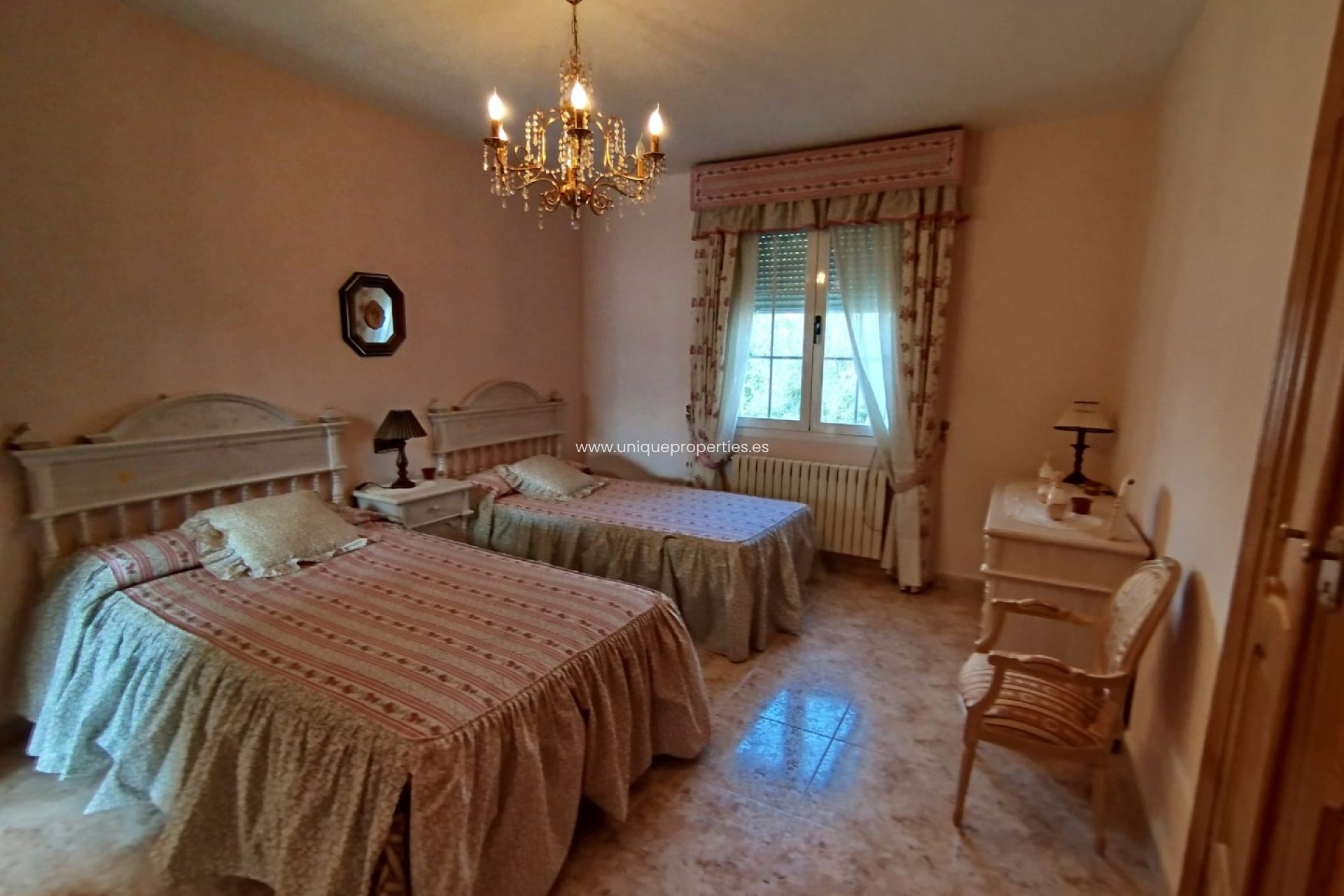 Reventa - Village House -
Lucar