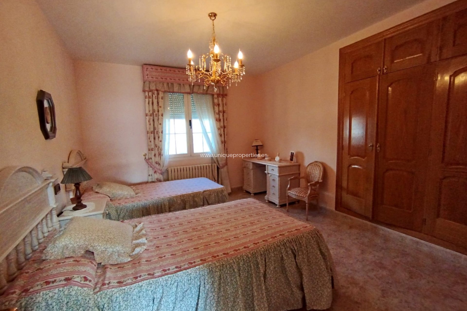 Reventa - Village House -
Lucar