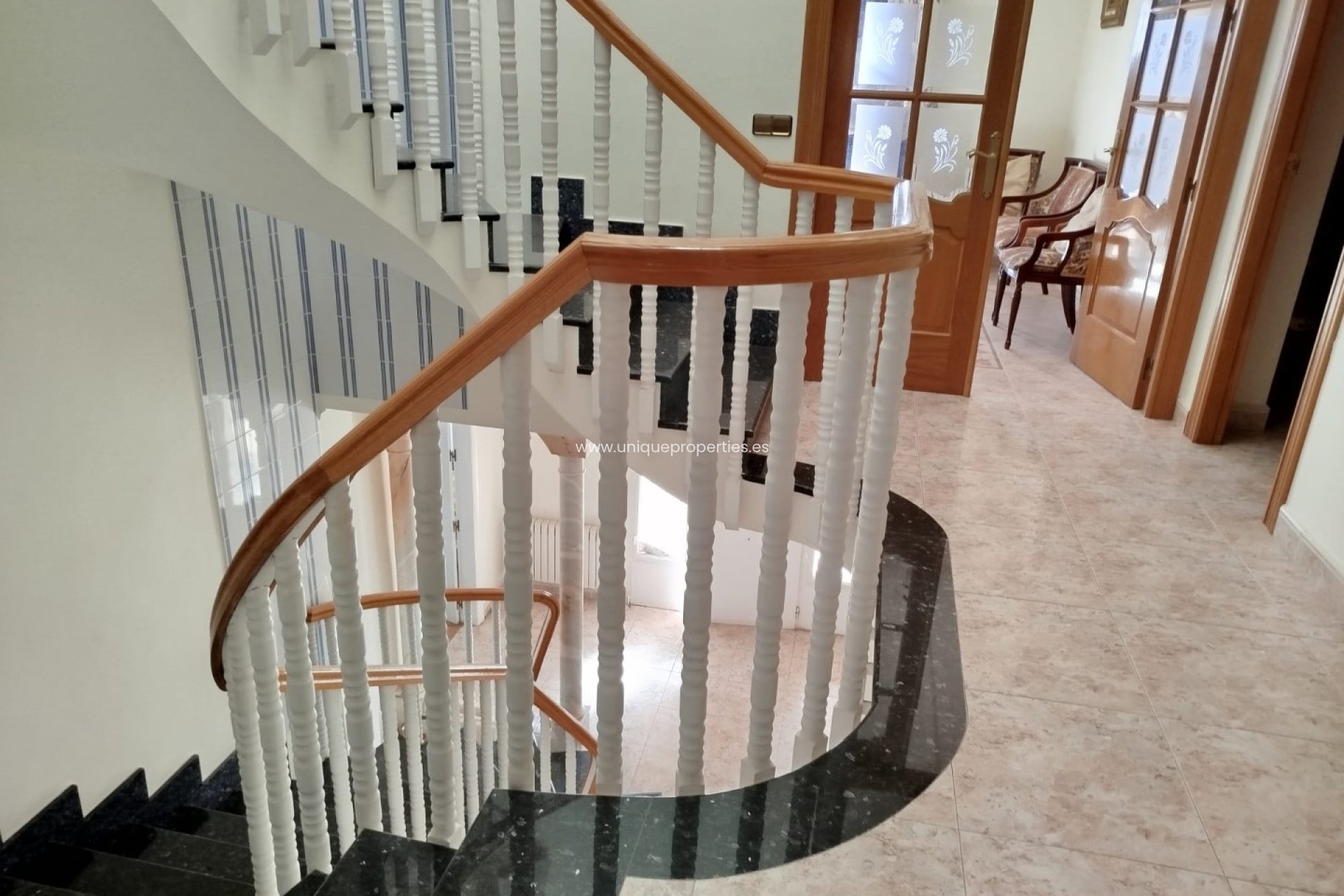 Reventa - Village House -
Lucar