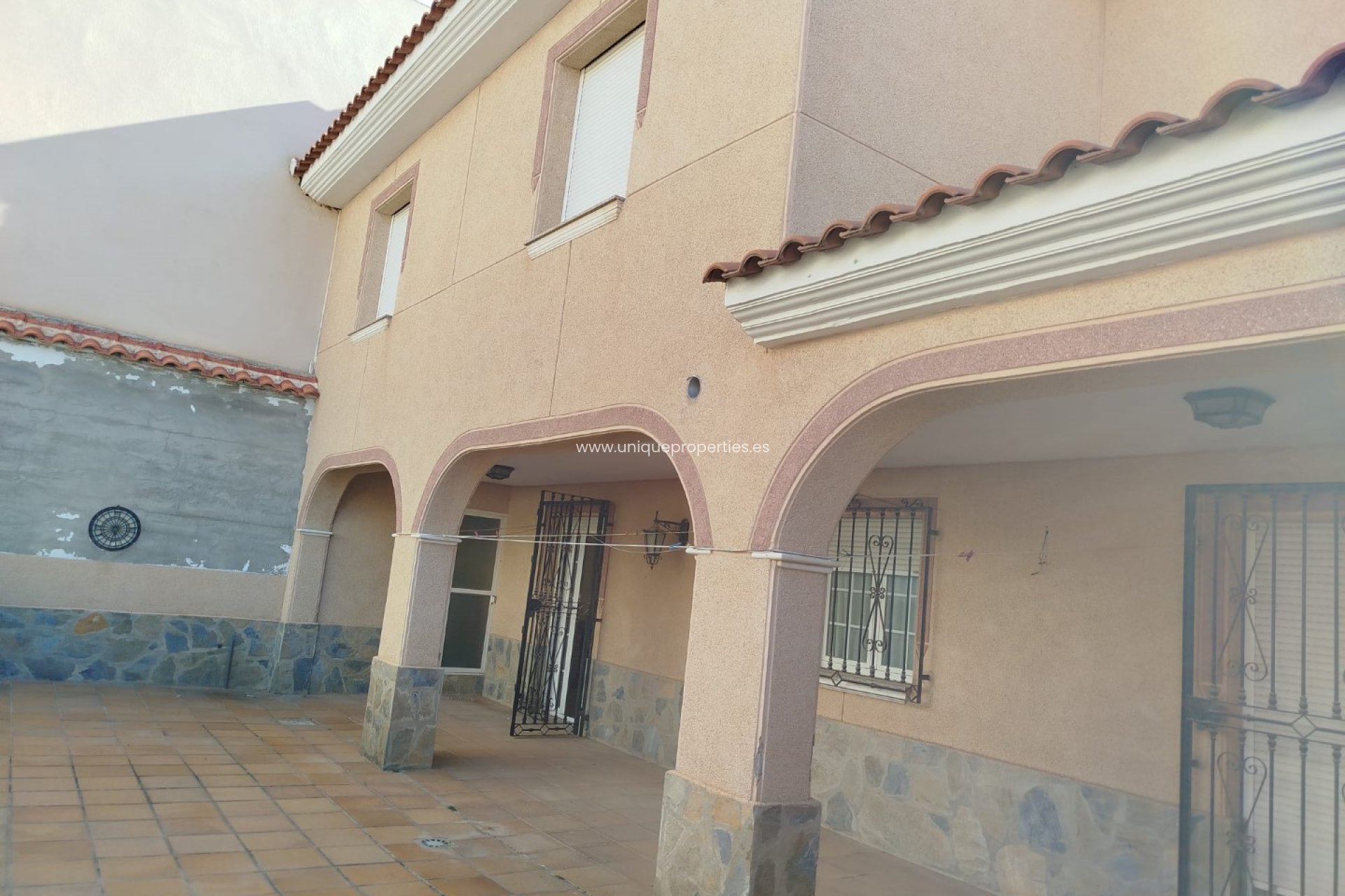 Reventa - Village House -
Lucar