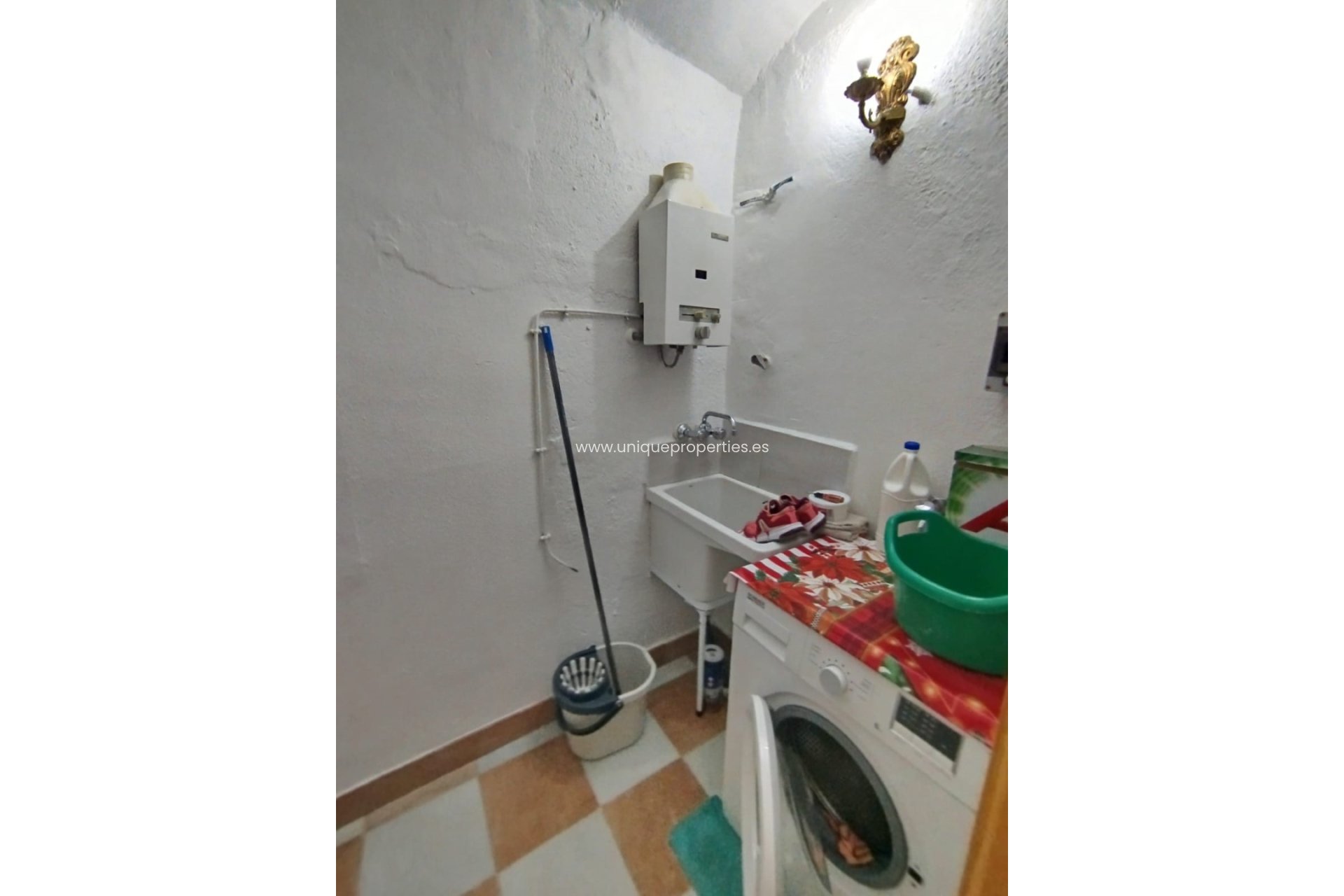 Reventa - Village House -
Macael